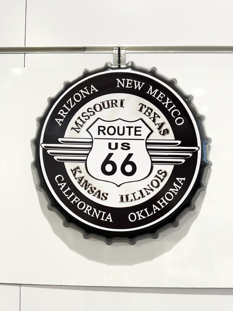 Grossista Ceramik - Capsula decorativa da parete in metallo 33 cm Route 66