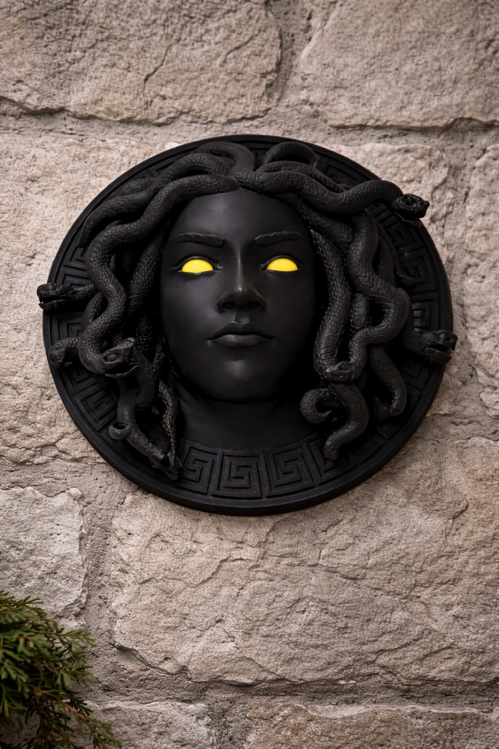 Grossista Ceramik - Decorazione da Parete Medusa – Scultura 3D – Diametro 24 cm – Stile Mitologia – PLA – Nero