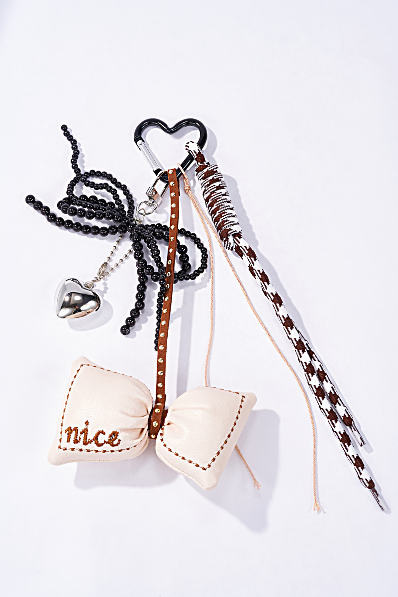 Grossiste ÉLINE L'ATELIER - Grigri accessoires de sac et porte-clé Nice