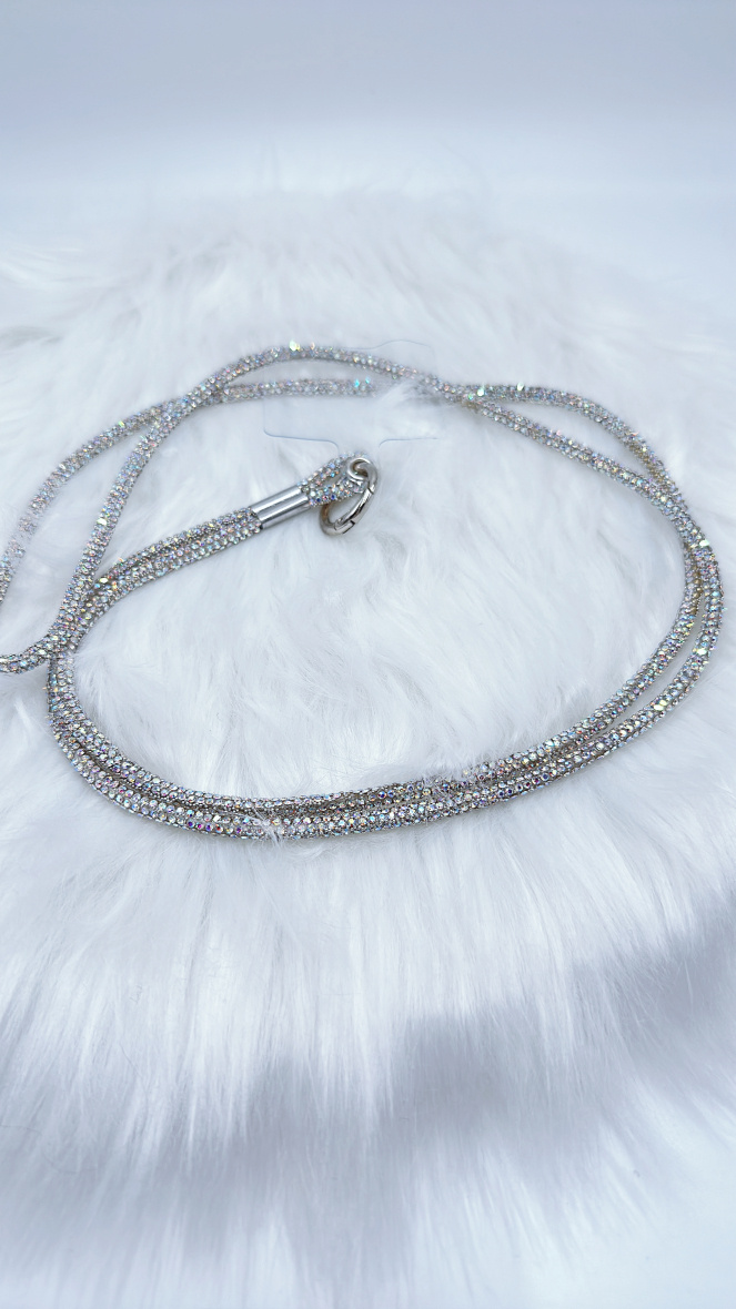Grossiste ROSE PINK - CHAINE BANDOULIERE (1M30) EN STRASS POUR PORTABLE AVEC ADAPTATEUR