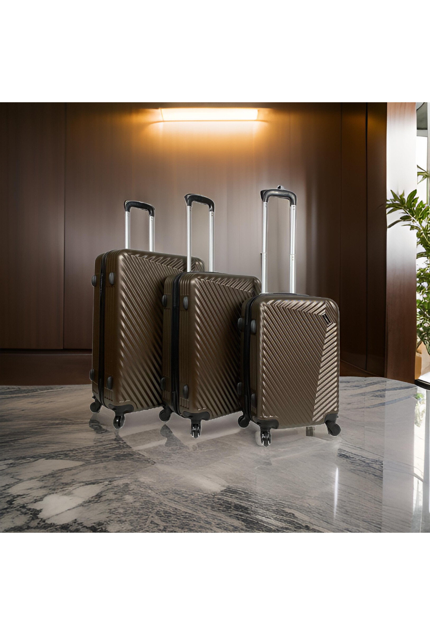 Wholesaler HELIOS BAGAGES - CAVALCADE: Set of 3 ABS suitcases. (8079)N