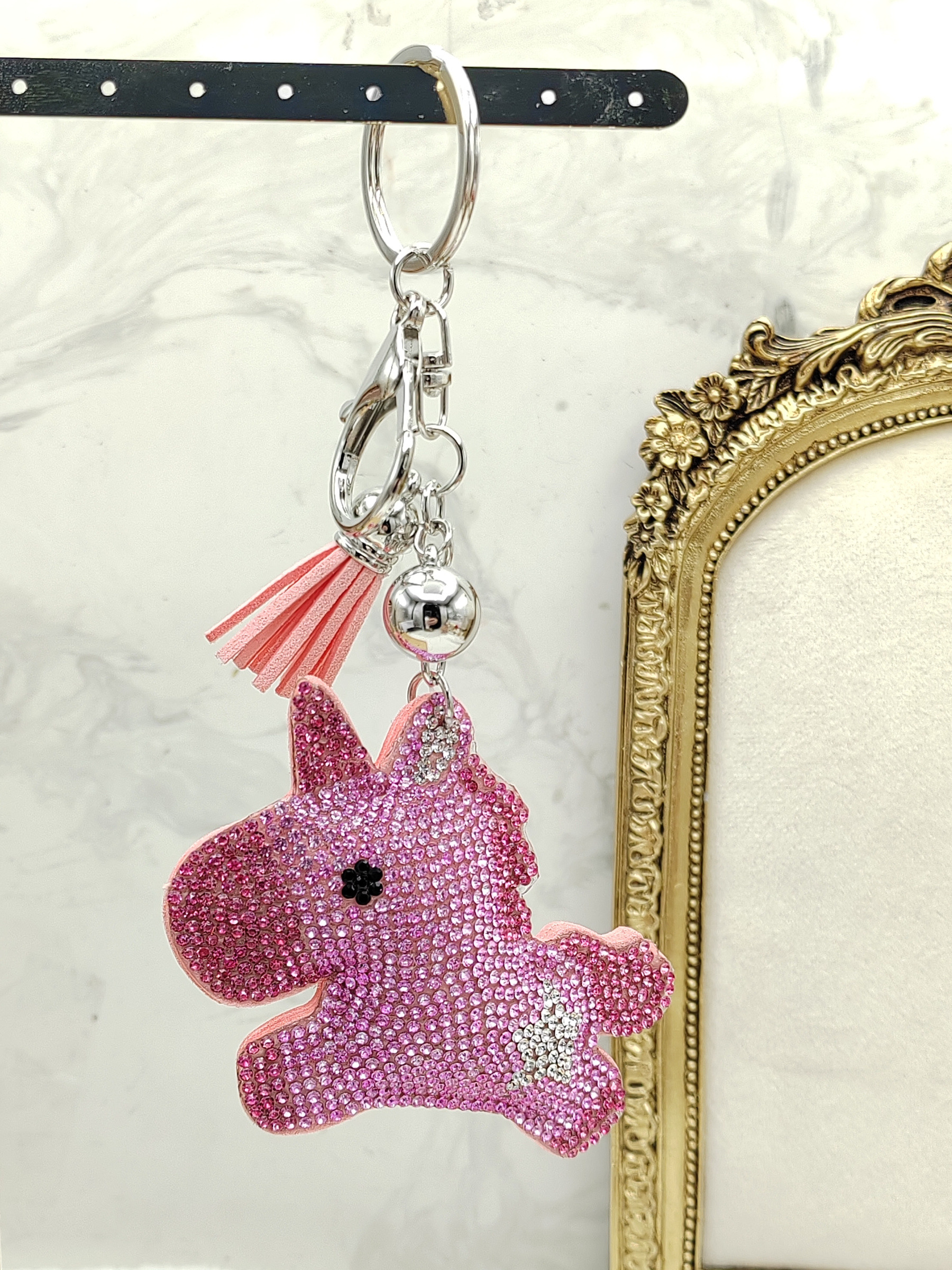 Wholesaler I.L JOLI B - Whimsical pink unicorn keychain