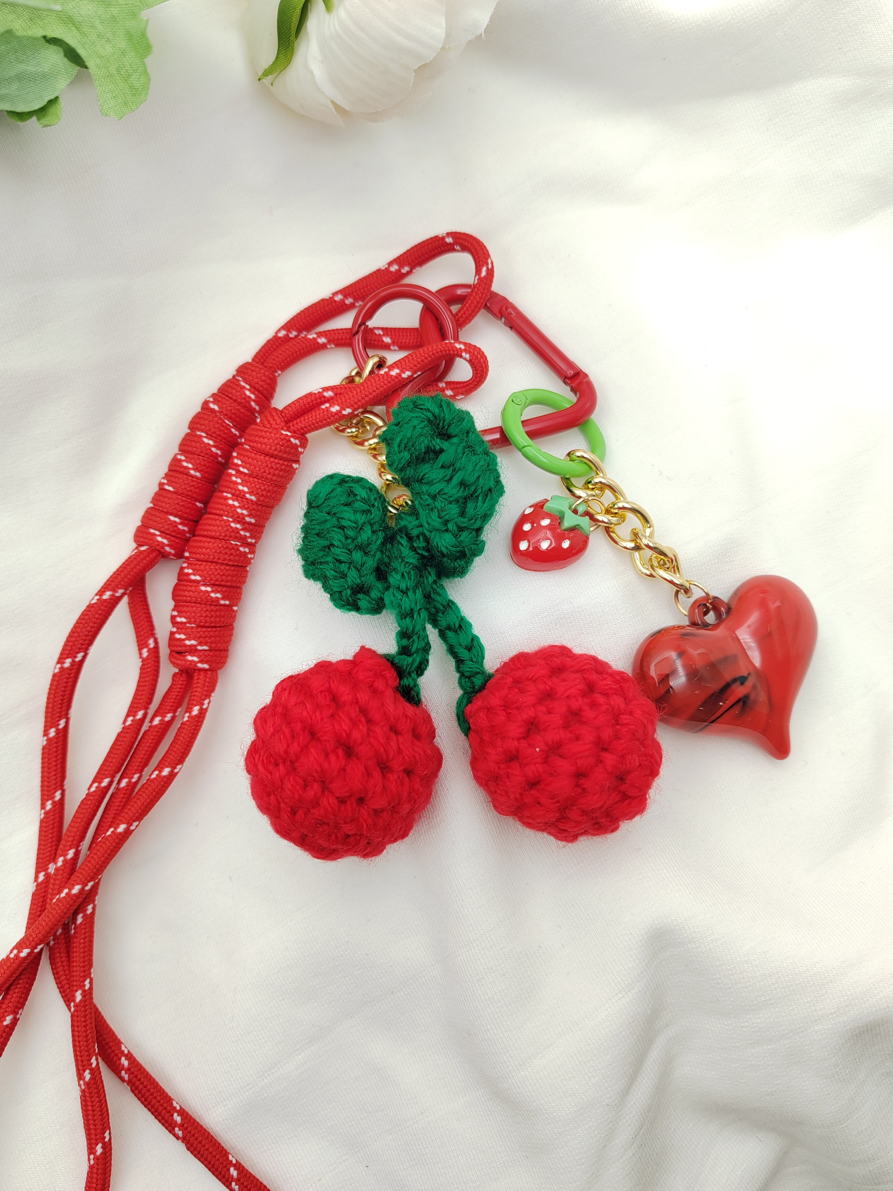 Wholesaler I.L JOLI B - Cherry keychain for bag in crochet