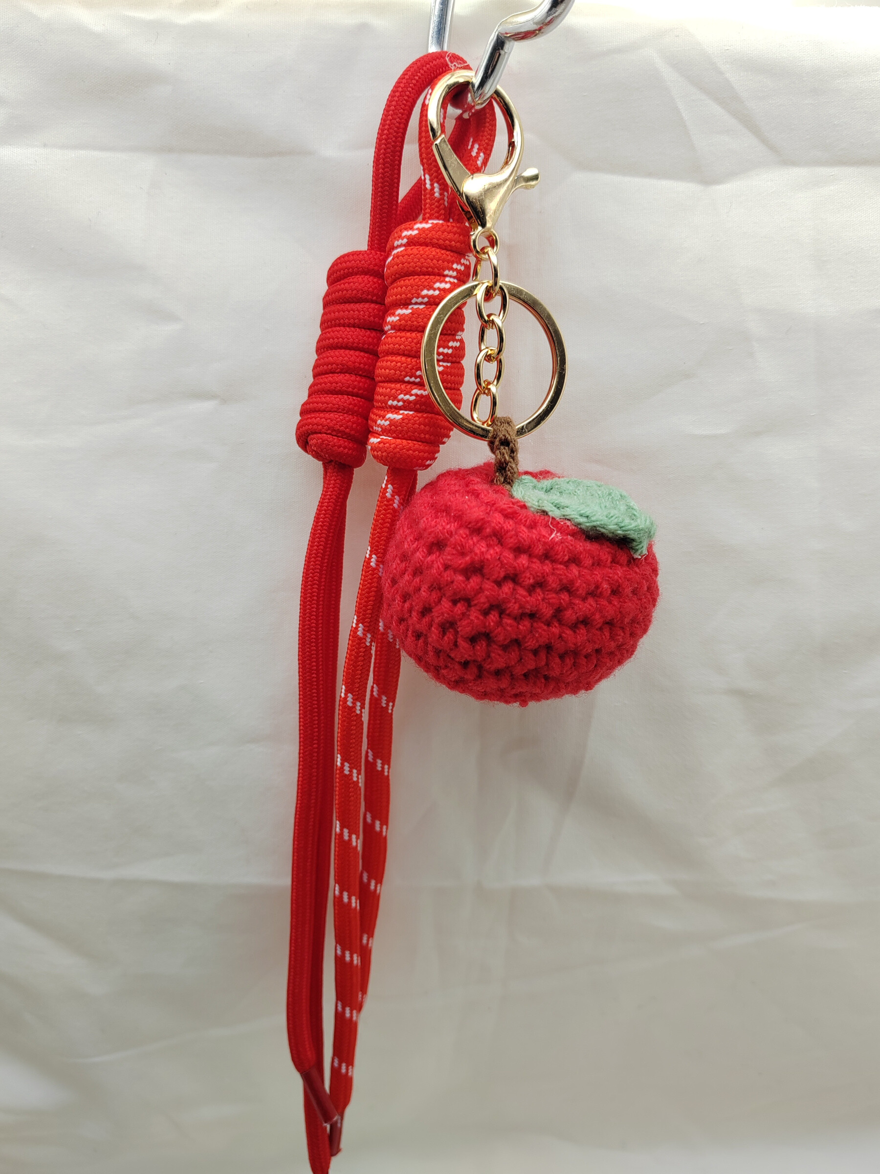 Grossiste I.L JOLI B - Porte clé pour sac pomme en crochet