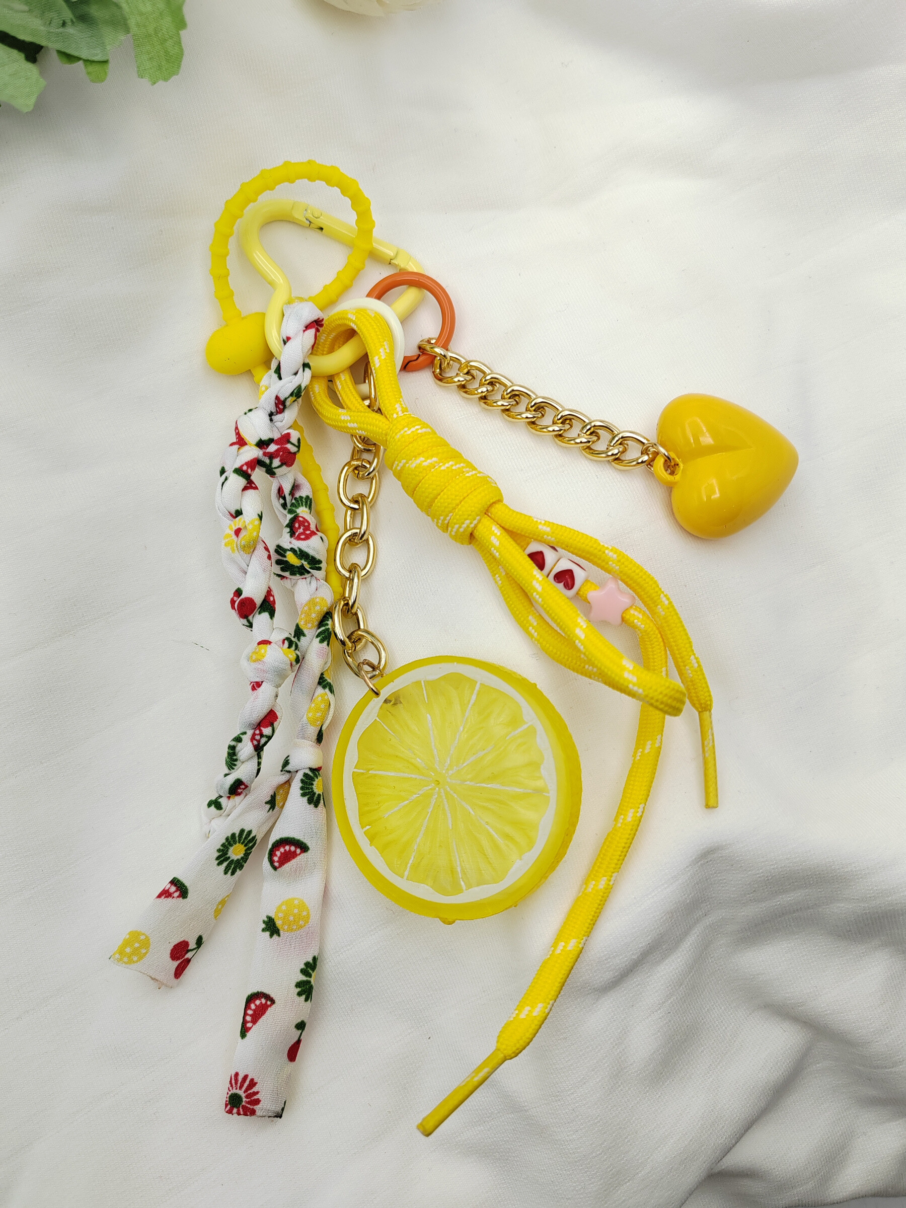 Wholesaler I.L JOLI B - Keychain for bag with lemon