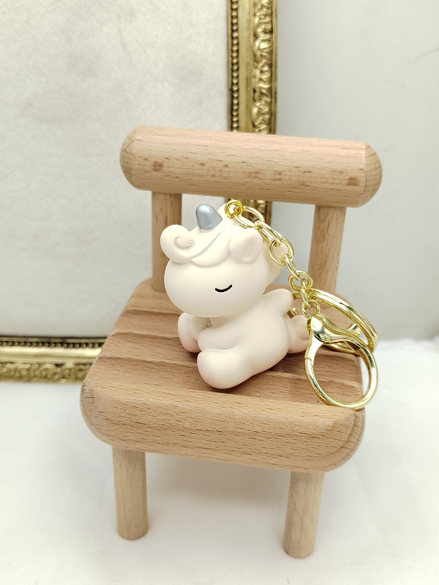 Wholesaler I.L JOLI B - Unicorn keychain