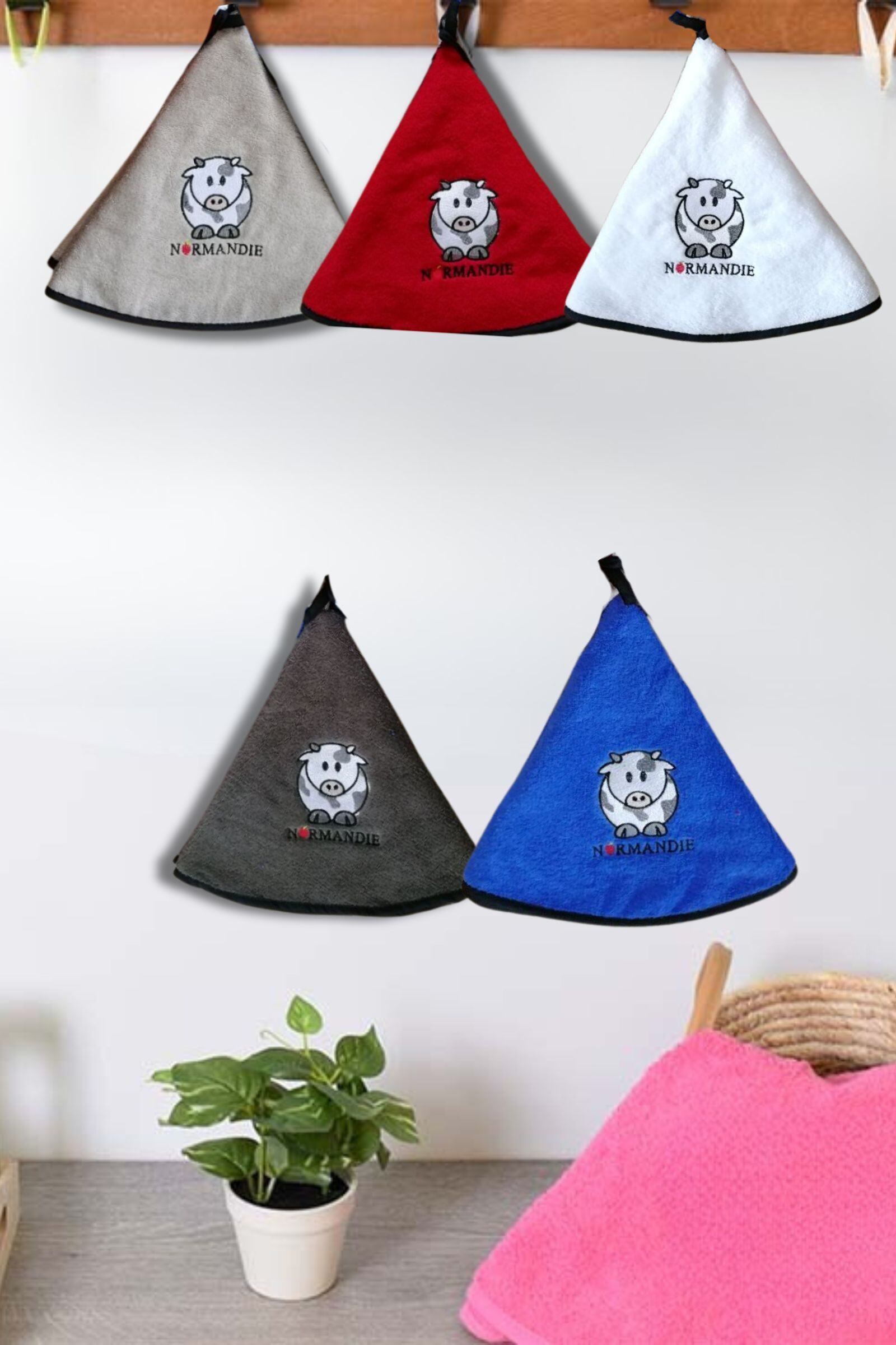 Wholesaler LINA - Set of embroidered tea towels - NORMANDY