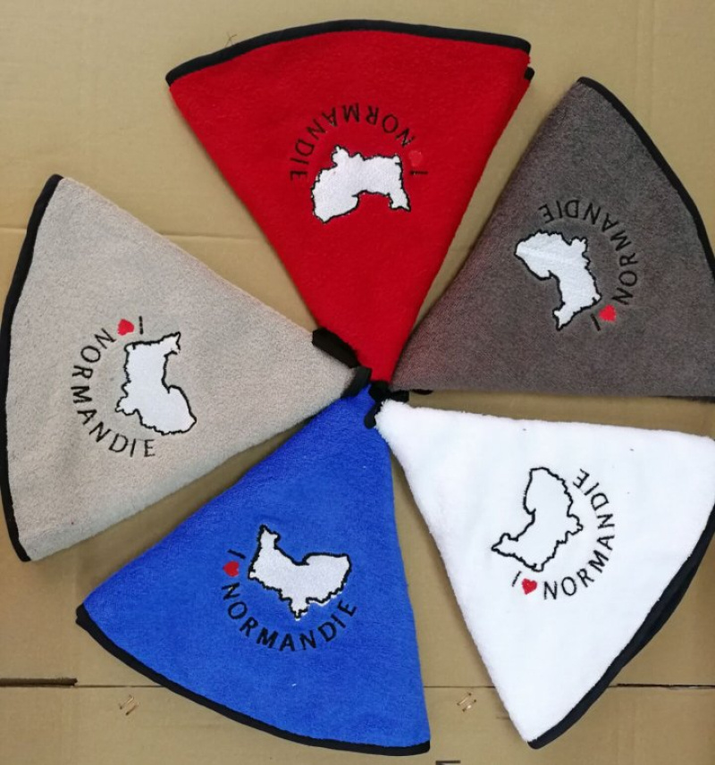 Wholesaler LINA - Set of embroidered tea towel hand towels - I LOVE NORMANDIE