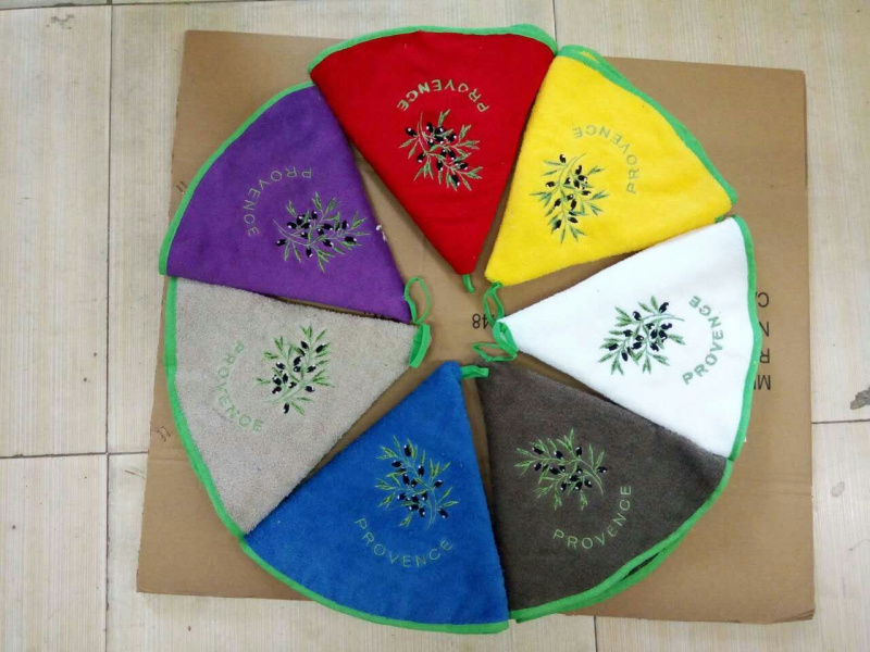 Wholesaler LINA - Set of embroidered tea towel hand towels - Olive tree PROVENCE