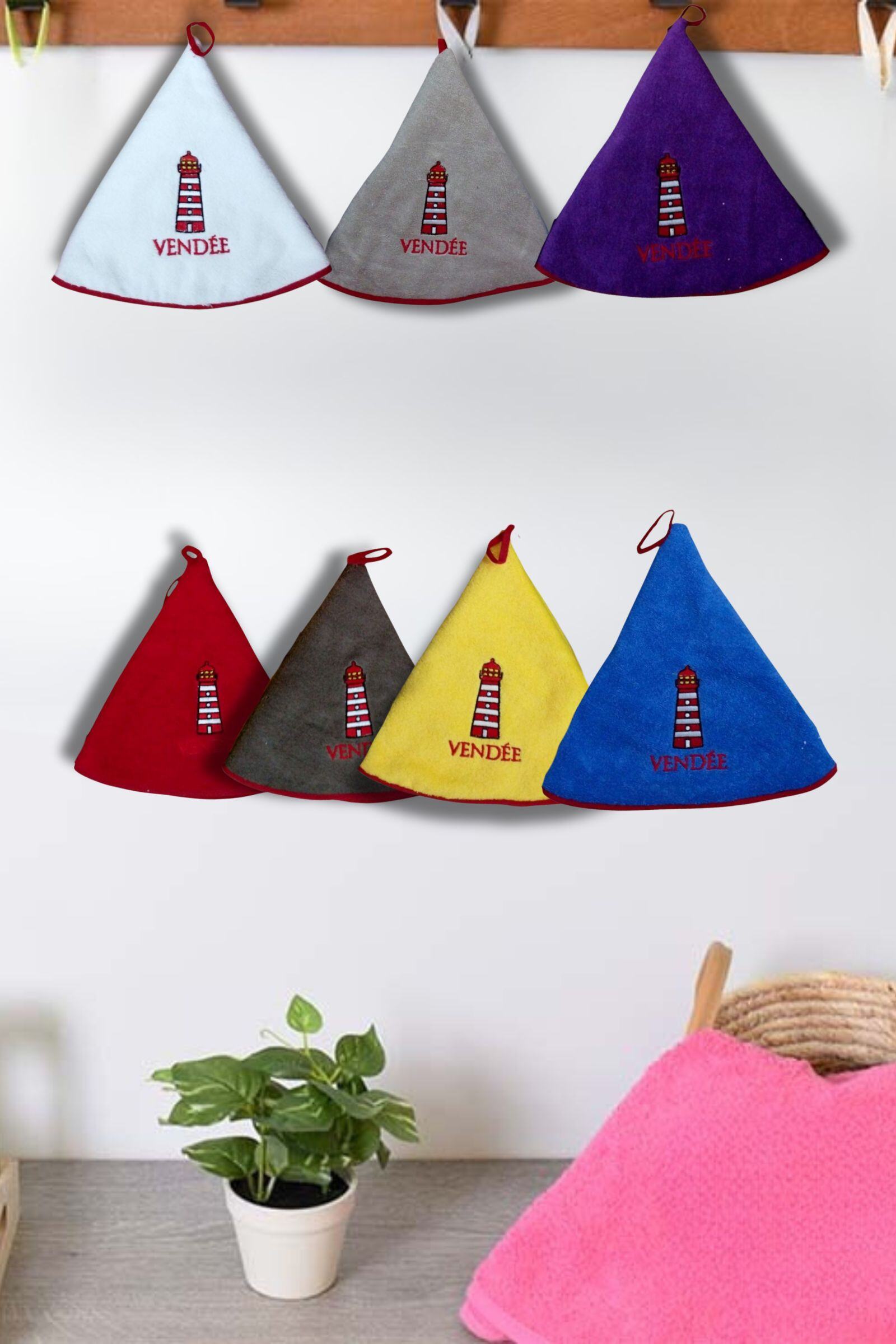 Wholesaler LINA - Set of embroidered tea towels - Phare VENDEE
