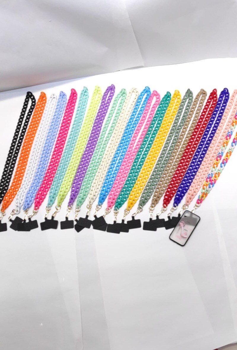 Grossiste LOLO & YAYA - Bijoux portable matte acrylique grosse maille avec adaptateur