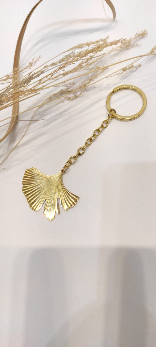 Grossiste LOLO & YAYA - Porte clés feuille de ginkgo en acier inoxydable