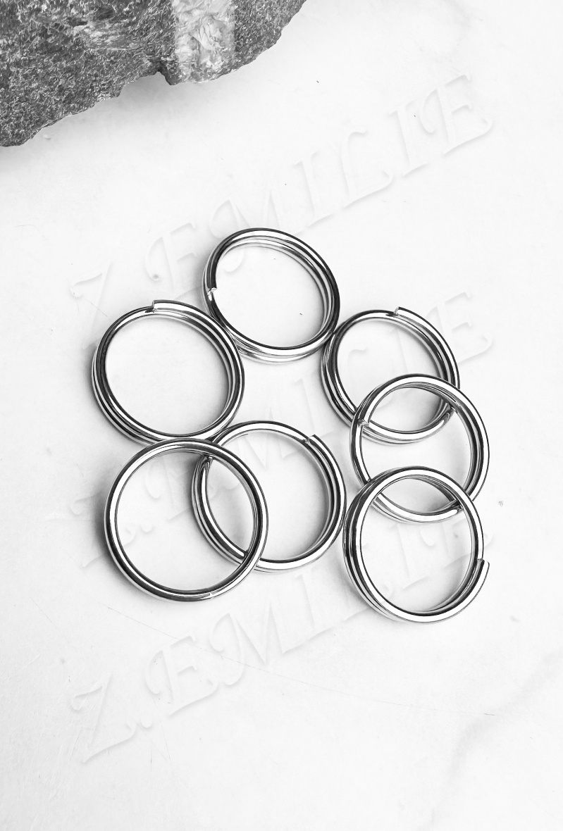 Wholesaler Z. Emilie - Key ring accessory per pack of 20 pieces
