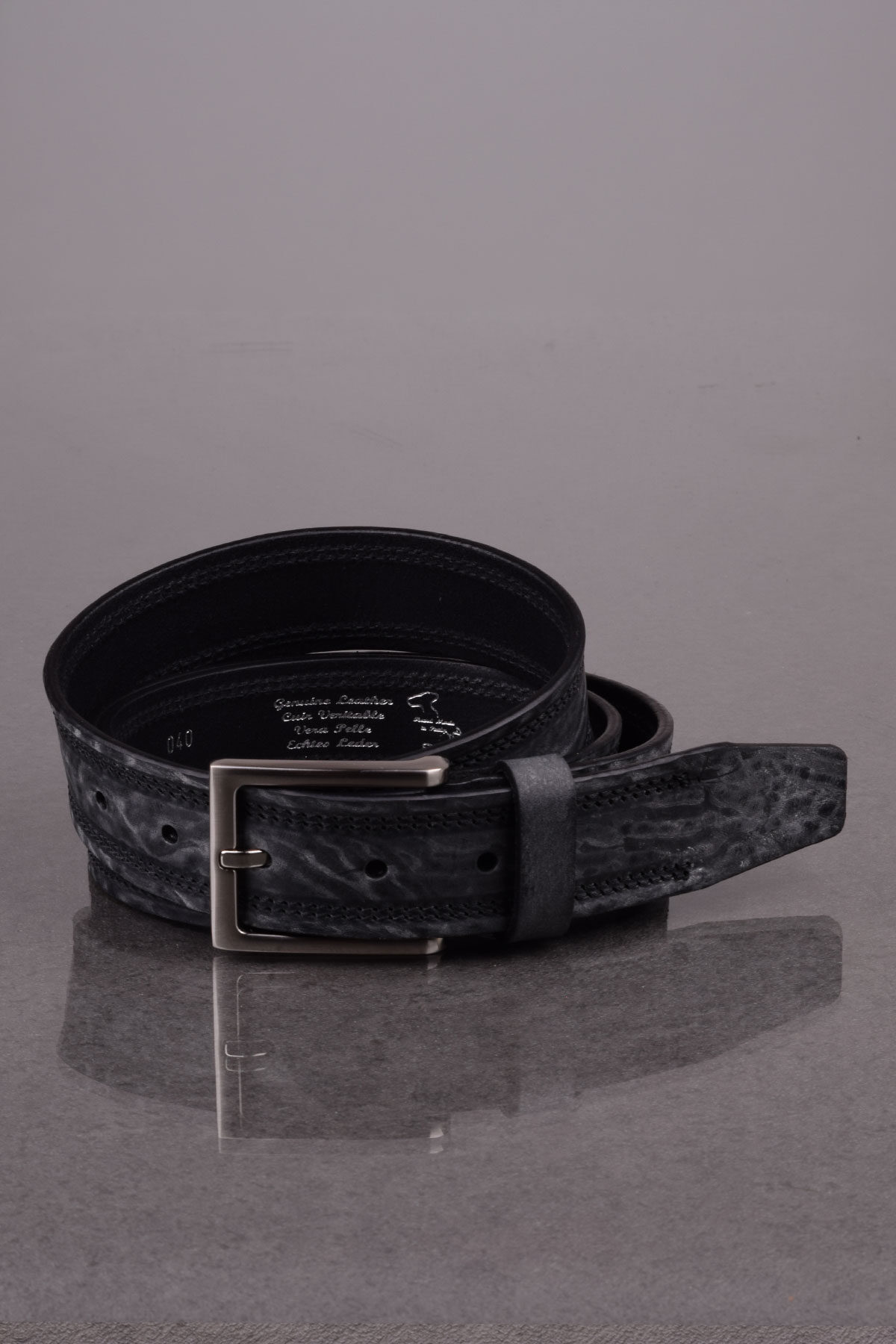 Wholesaler A&E - Italian J040 black  leather belt