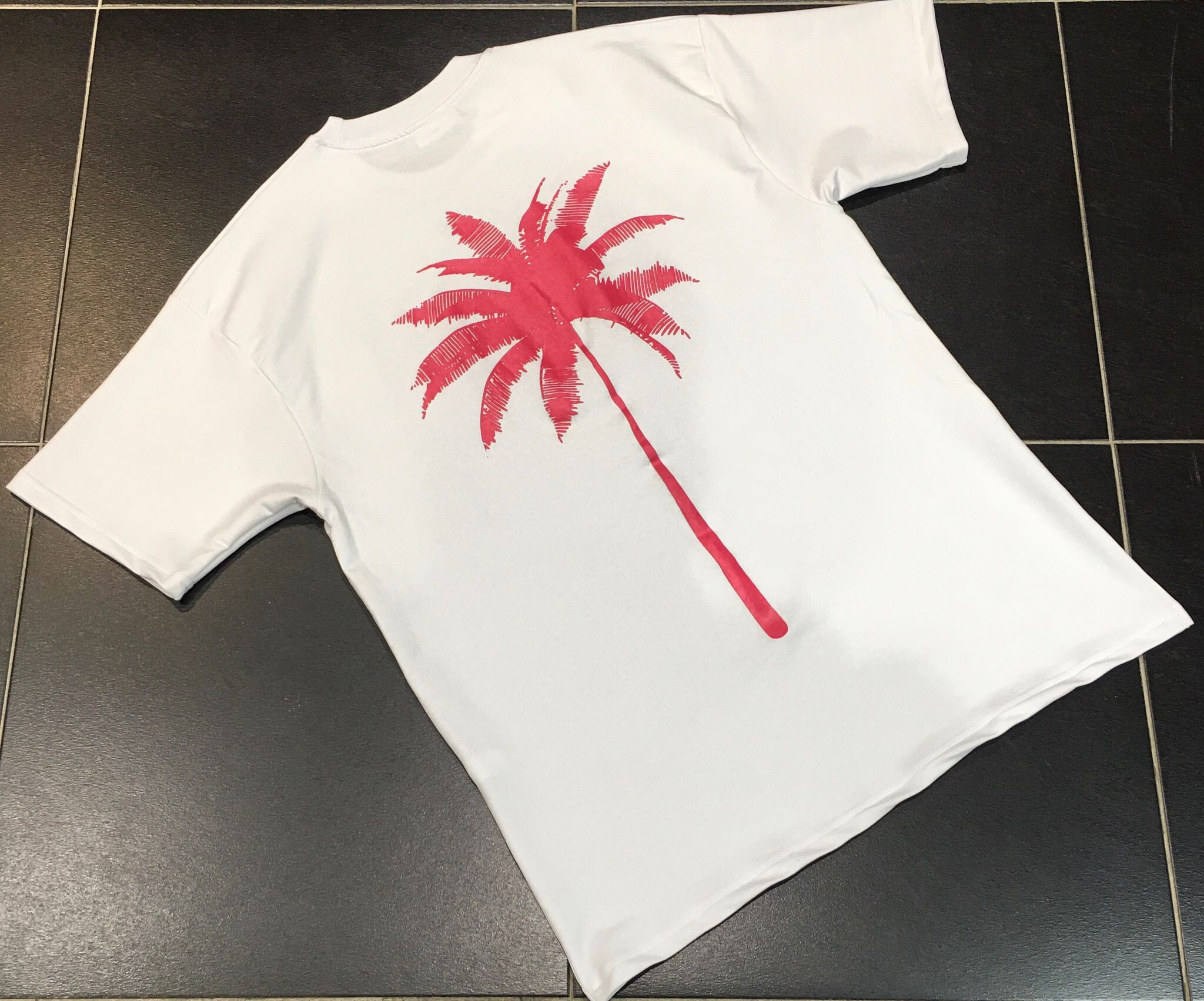 Grossiste Aarhon - T-SHIRT IMPRIMÉ PLUM