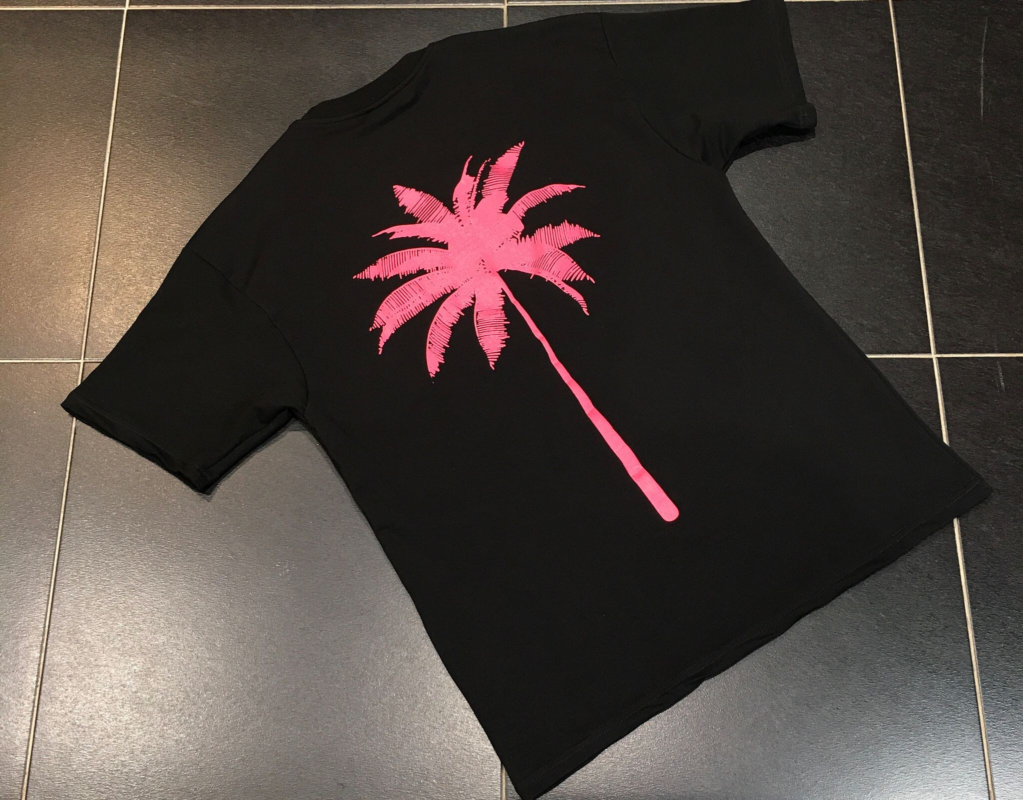 Grossiste Aarhon - T-SHIRT IMPRIMÉ PLUM