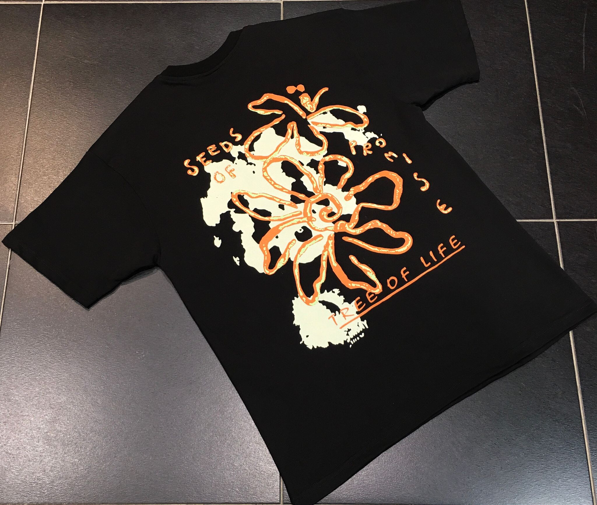 Grossiste Aarhon - T-SHIRT IMPRIMÉ