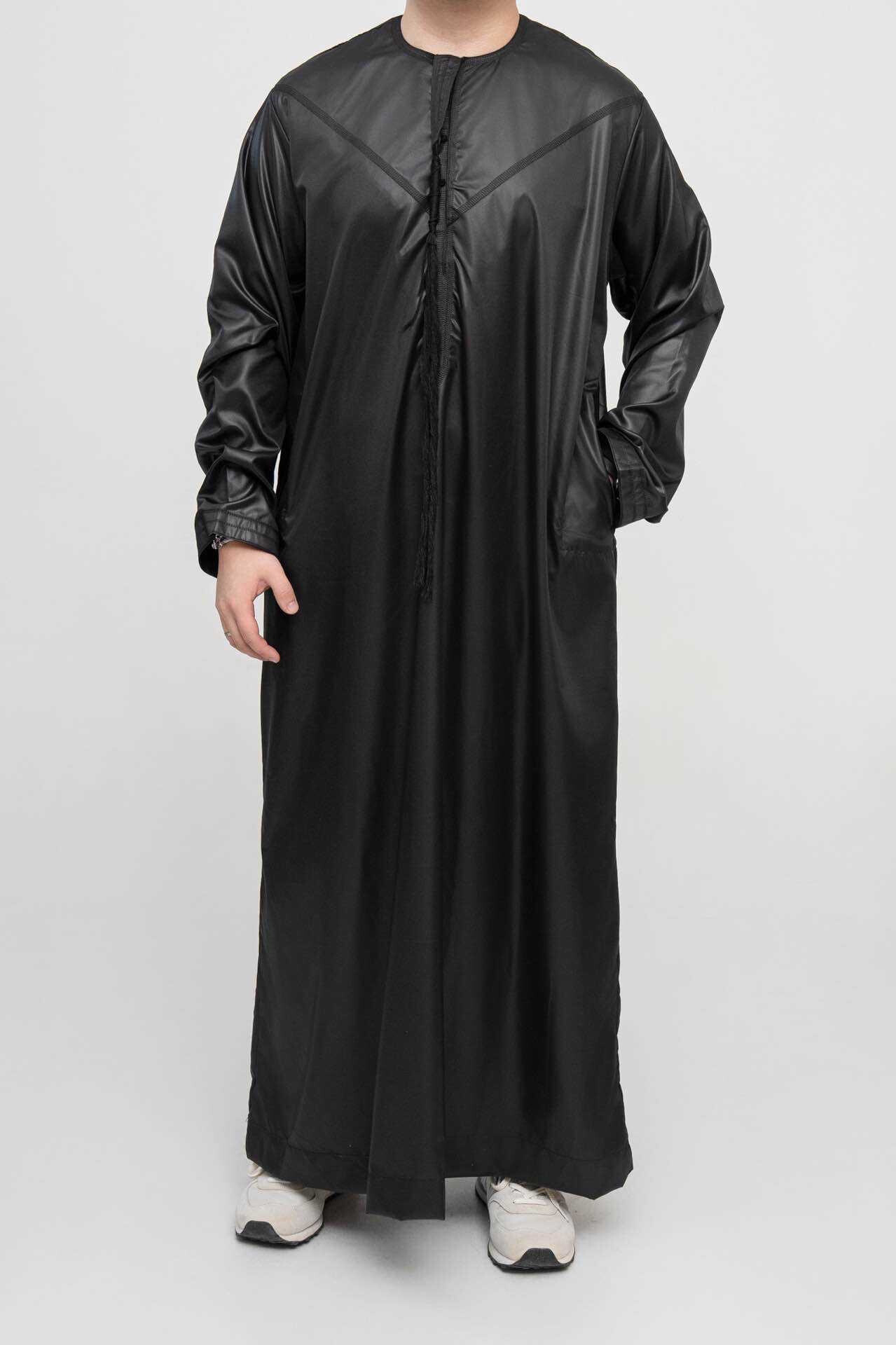 Wholesaler Aawoe Paris® - Qamis satin man with round neck with tie link - elegance and comfort