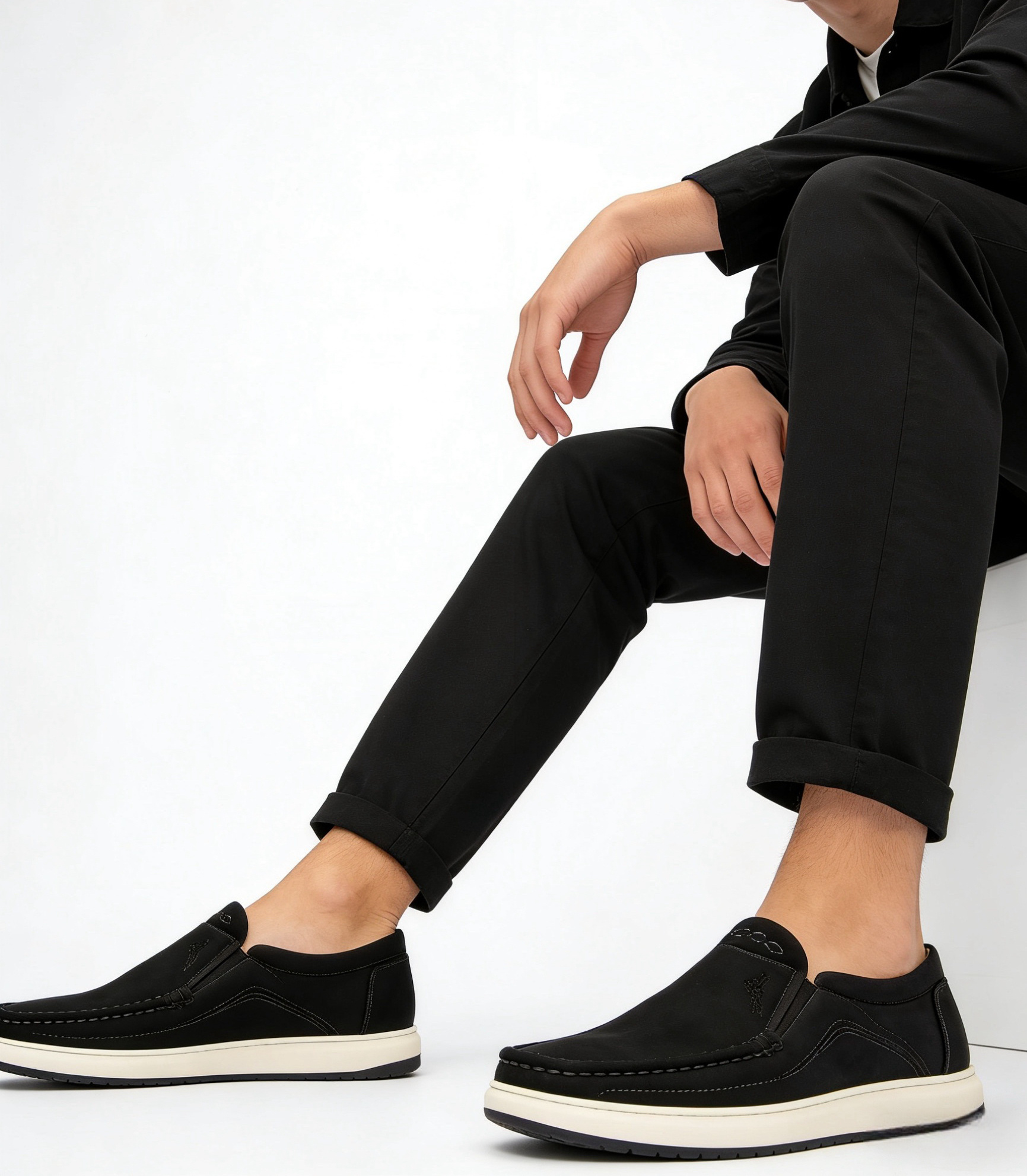 Wholesaler ALTAMODA SHOES - Men's loafers with a comfortable design and genuine leather interior