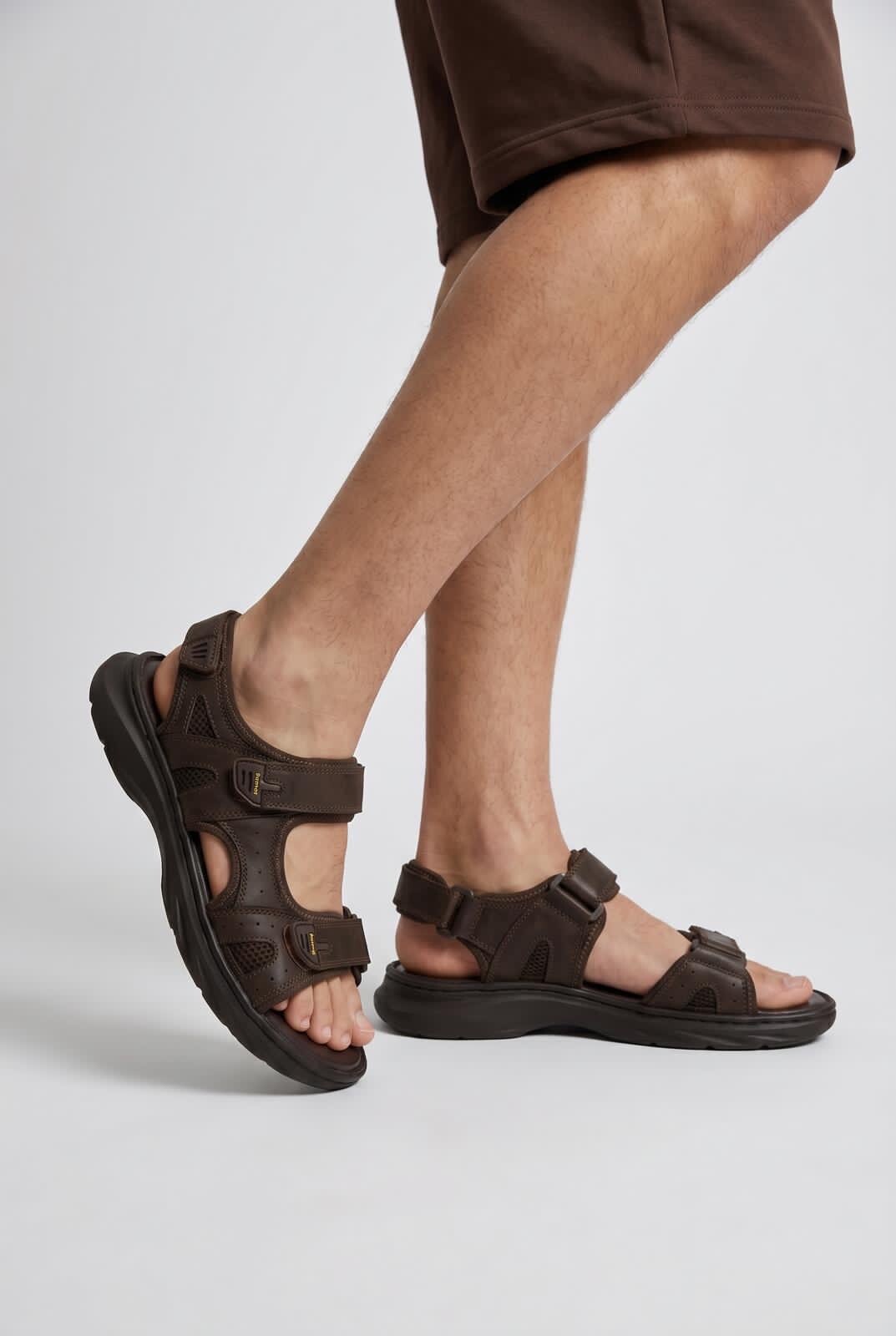 Grossiste ALTAMODA SHOES - SANDALES HOMME EN CUIR ET CONFORTABLES