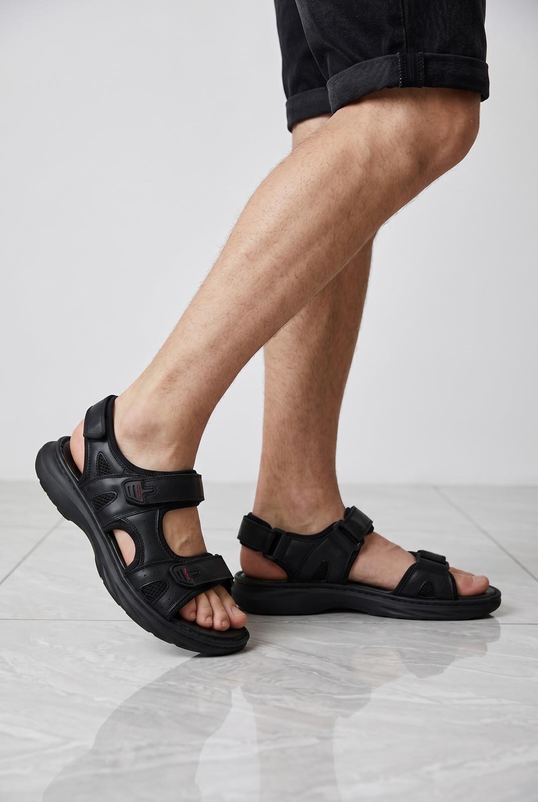 Wholesaler ALTAMODA SHOES - MEN'S LEATHER AND COMFORTABLE SANDALS