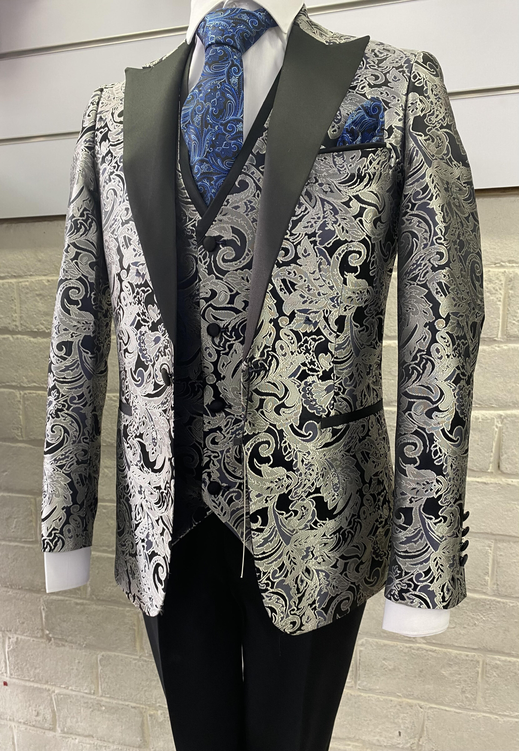 Mayorista APZ 1984 - 3 habitaciones Tuxedo Slim Fit