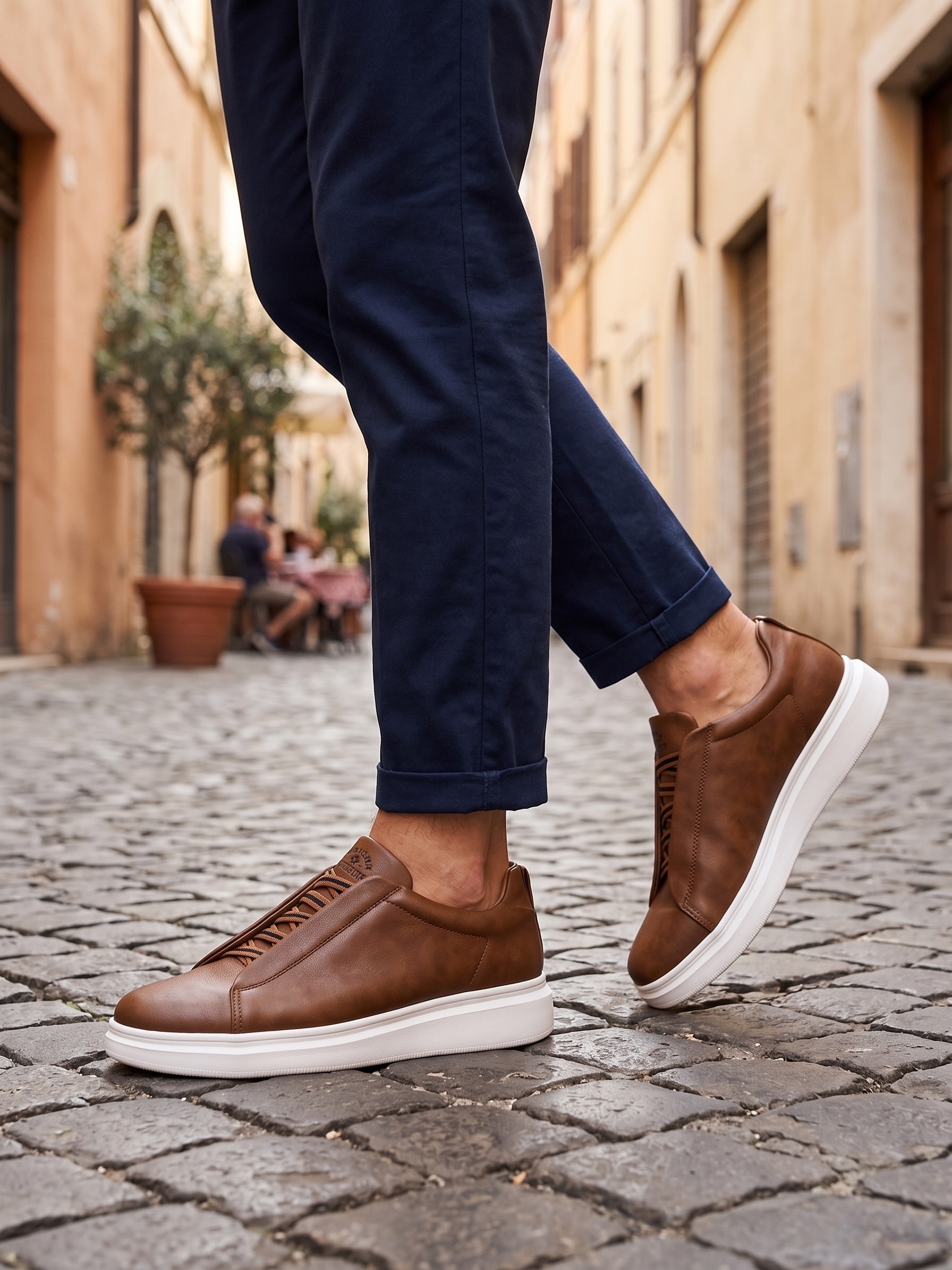 Großhändler BEAVITA SHOES - Herren-Ledersneaker mit Gummisohle.