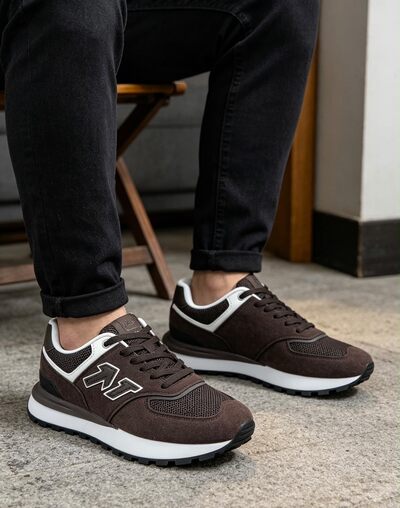 Wholesaler BEAVITA SHOES - Retro-style athletic sneakers, everyday comfort and flair. Wholesaler BEAVITA SHOES - Retro-style athletic sneakers, everyday comfort and flair.
