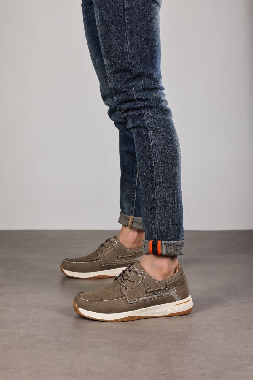 Großhändler Bello Star - Klassische Herren-Sneaker mit Schnürung und Komfort