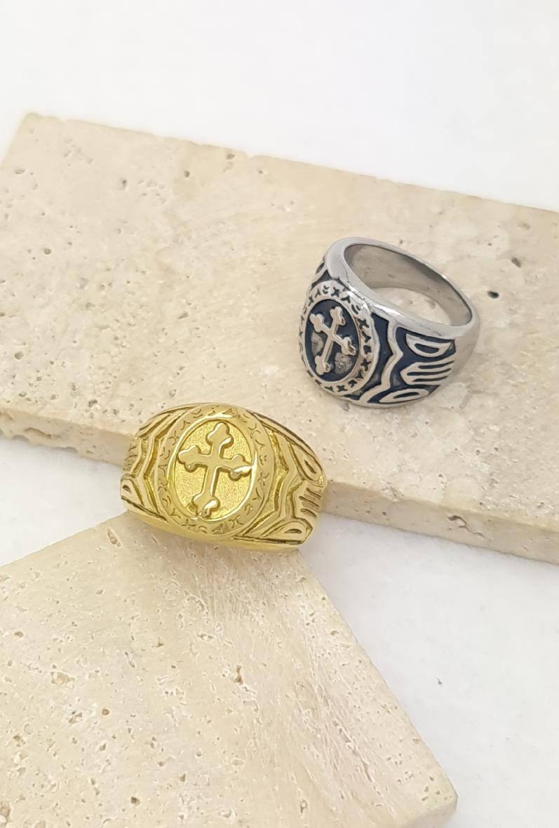 Grossista Bijoussimo - Anello in acciaio da uomo con motivo a croce