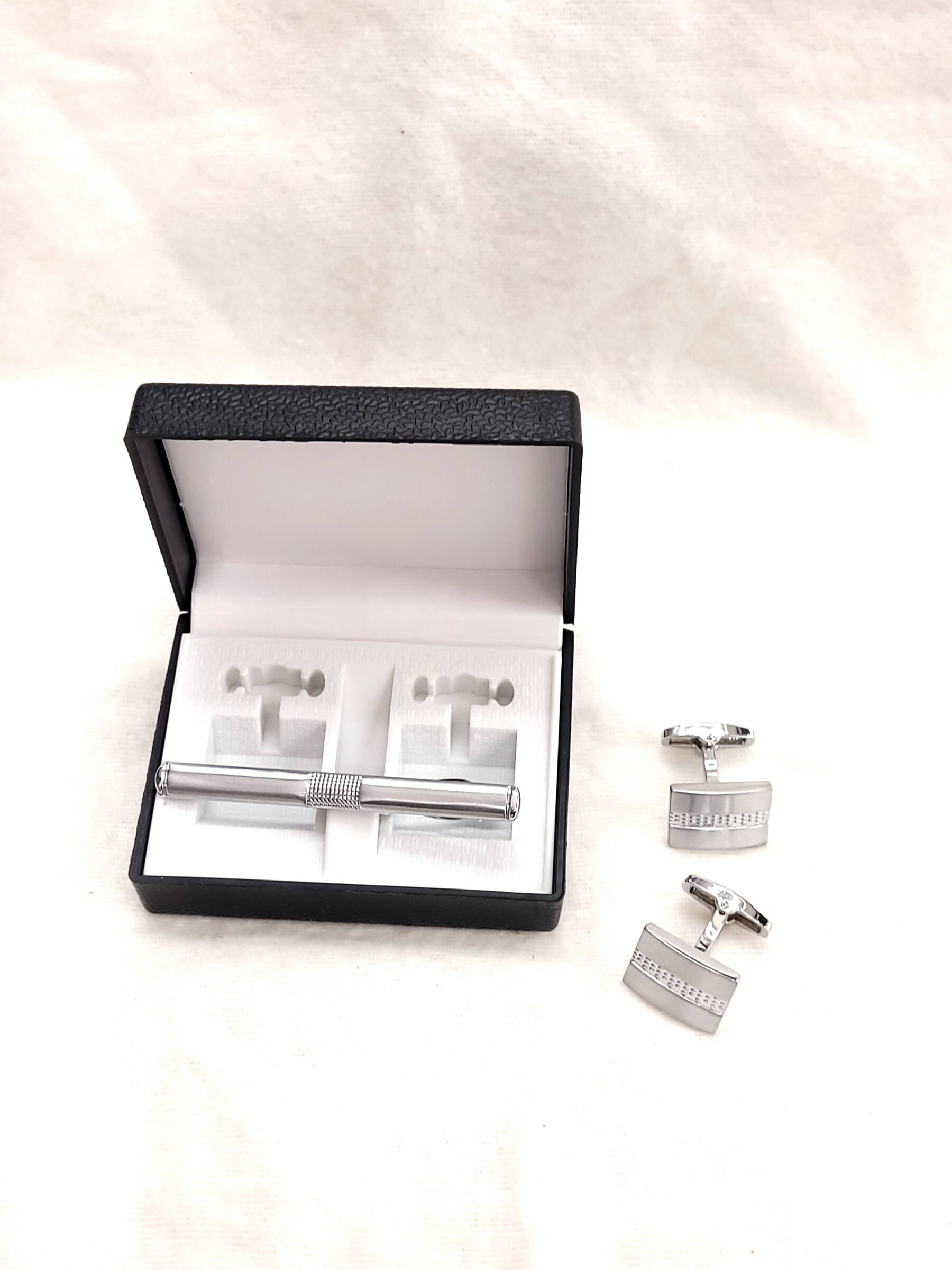 Wholesaler Bijoussimo - Cufflink with clip with box