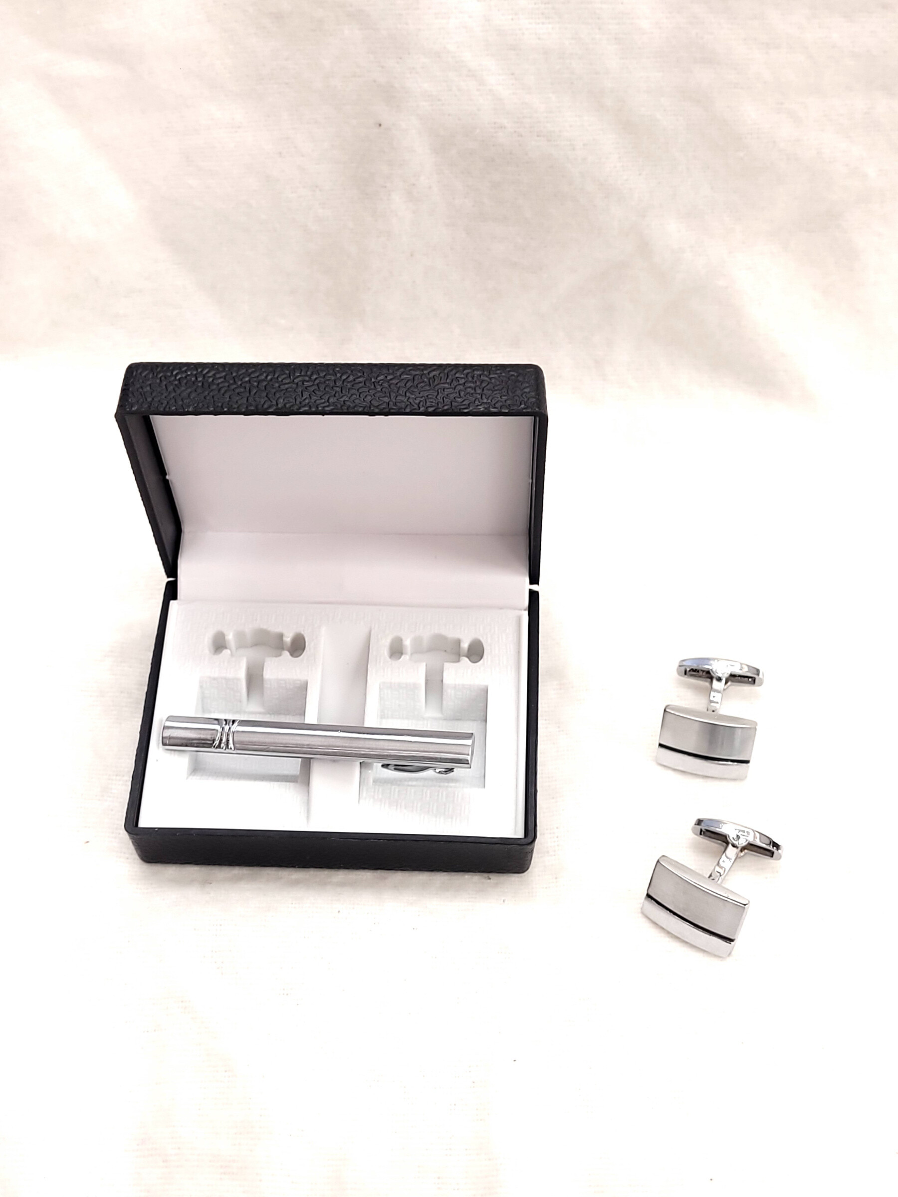 Wholesaler Bijoussimo - Cufflink with clip with box