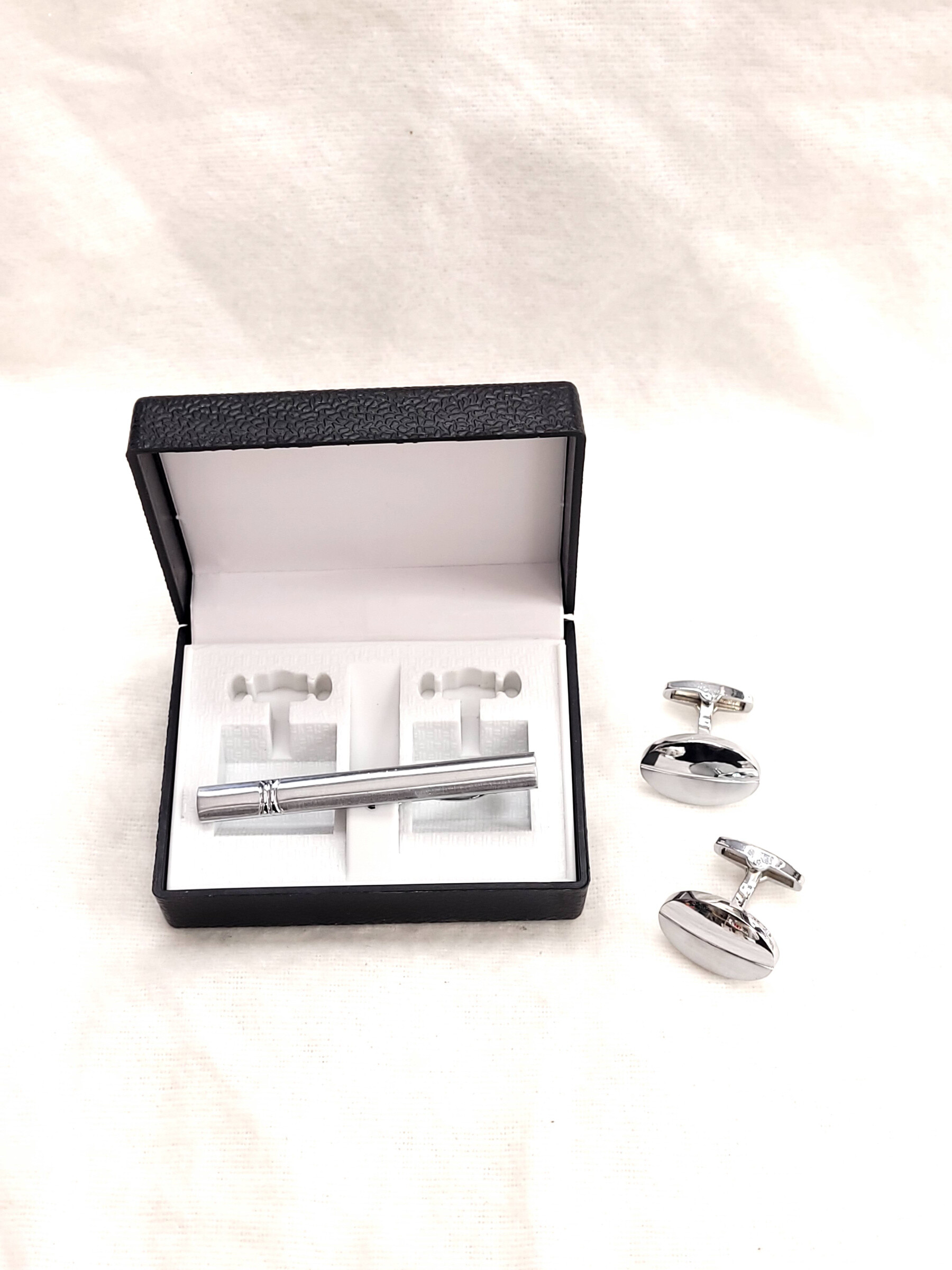 Wholesaler Bijoussimo - Cufflink with clip with box