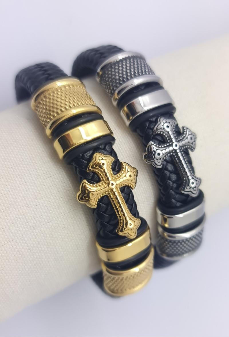 Großhändler Bijoussimo - Kruzifix -Lederarmband und Ringe