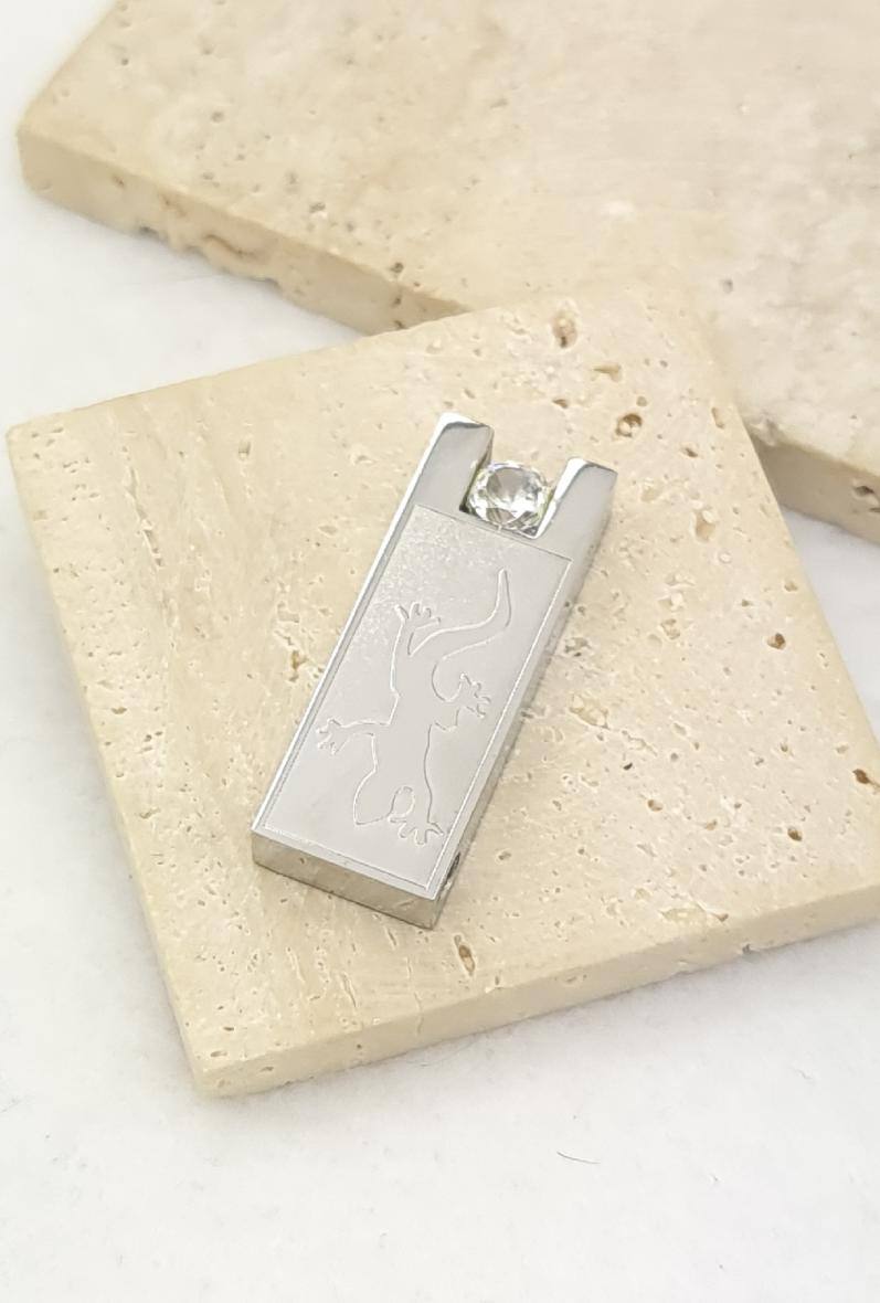 Großhändler Bijoussimo - Rechteckiger Herrenanhänger aus Stahl (33x12mm) mit Eidechsenmuster und Strass