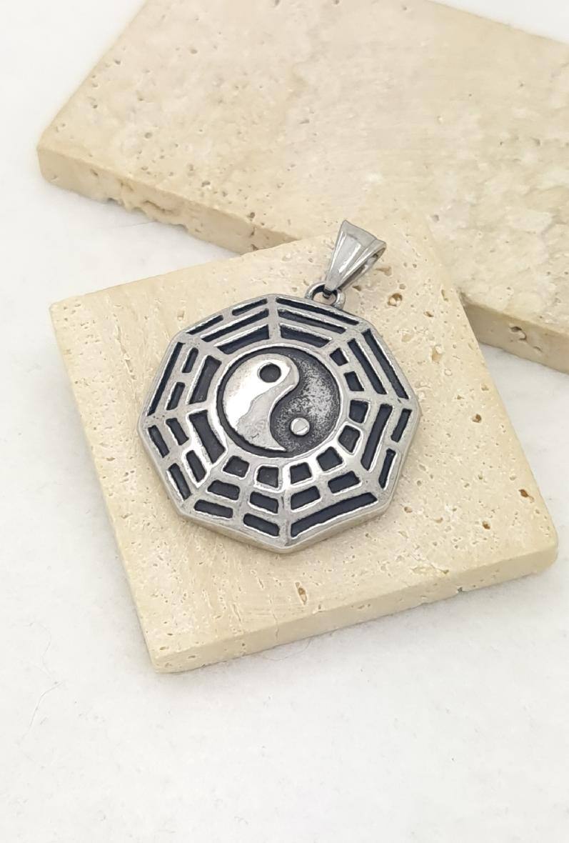 Wholesaler Bijoussimo - Men's octagonal steel pendant with yin-yang design