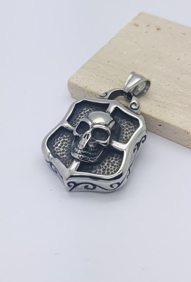 Grossiste Bijoussimo - Pendentif acier écusson crâne