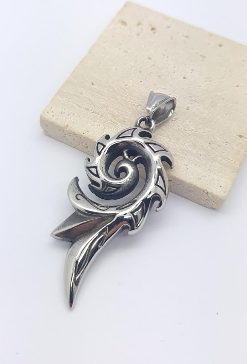 Wholesaler Bijoussimo - Flame steel pendant of the dragon