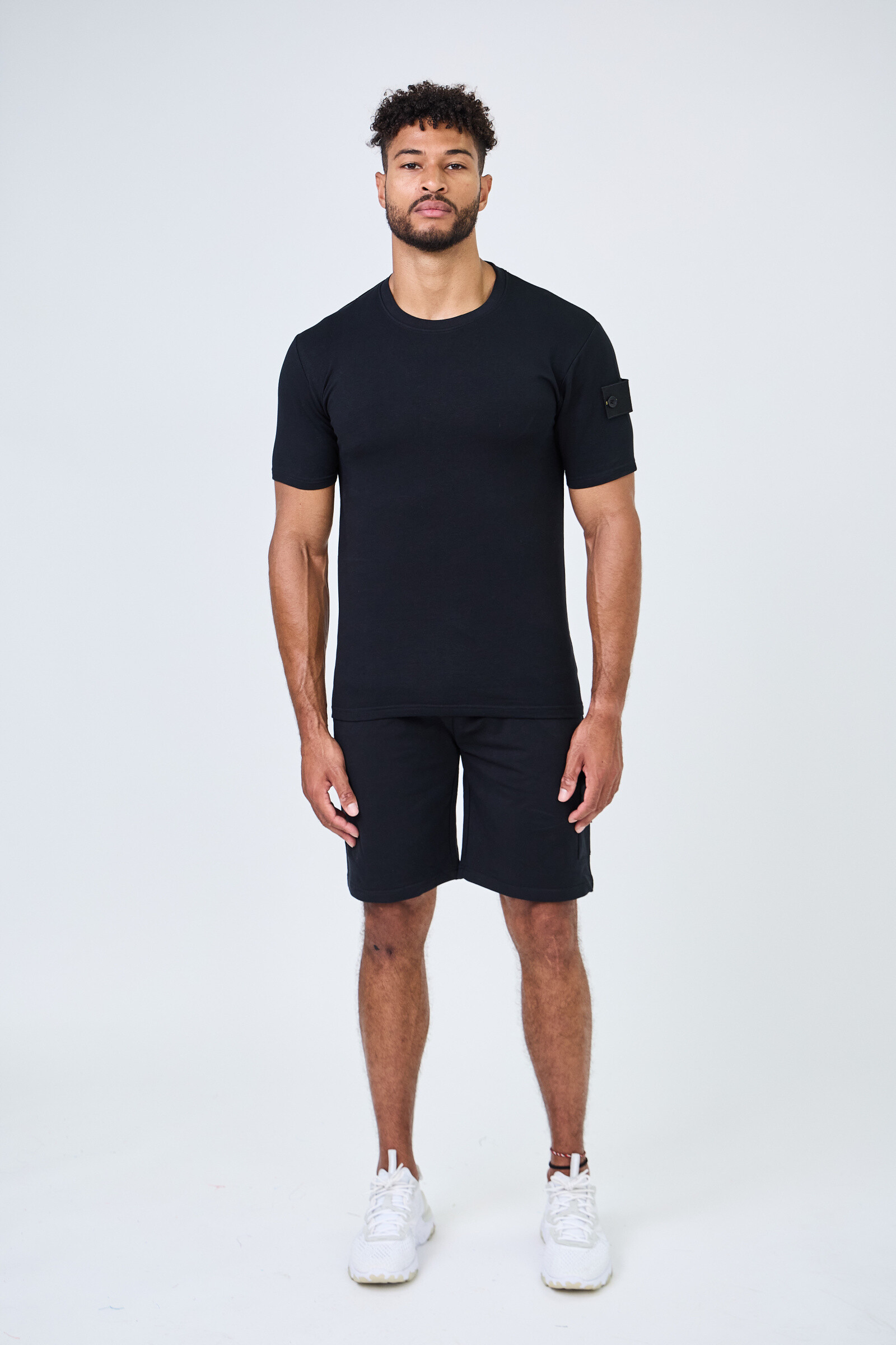 Grossiste Black Industry - Basic 009 BLACK