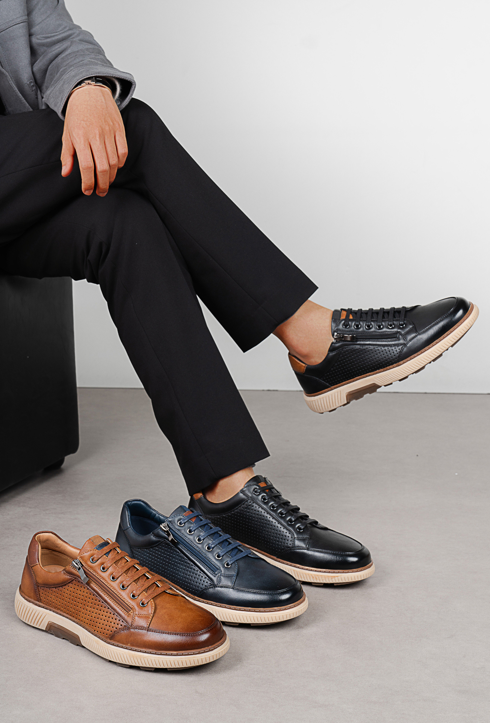 Großhändler C'M Homme - Perforierte urbane Sneakers