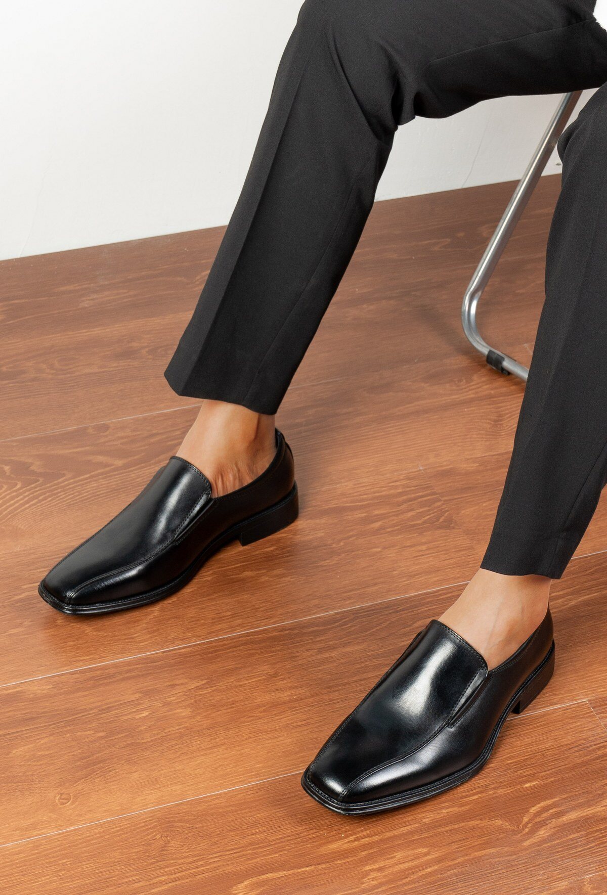 Wholesaler C'M Homme - Slip-on dress shoes