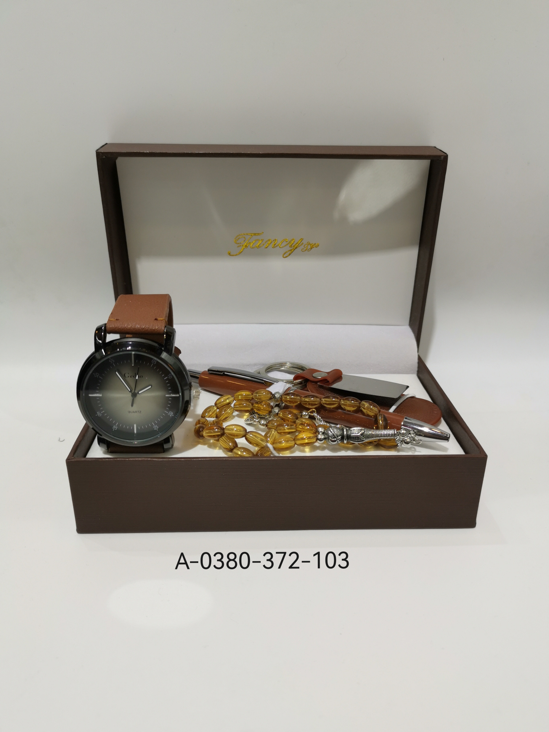 Grossista C.S. MODE - Cofanetto orologio elegante