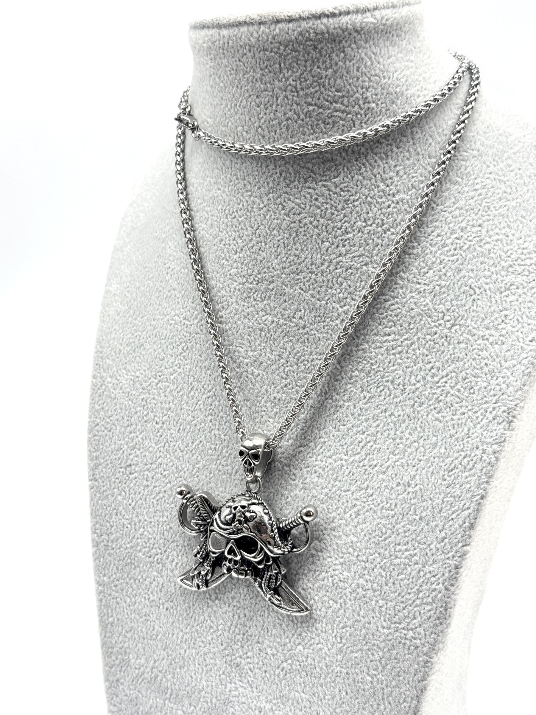 Grossista Cecile II - Collana con ciondolo in acciaio inossidabile