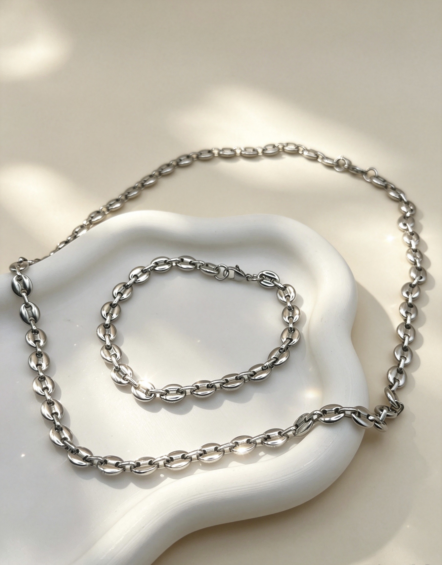 Mayorista Ceramik - Conjunto de Collar y Pulsera de Acero Inoxidable — Eslabones de Grano de Café 7MM (Plateado)