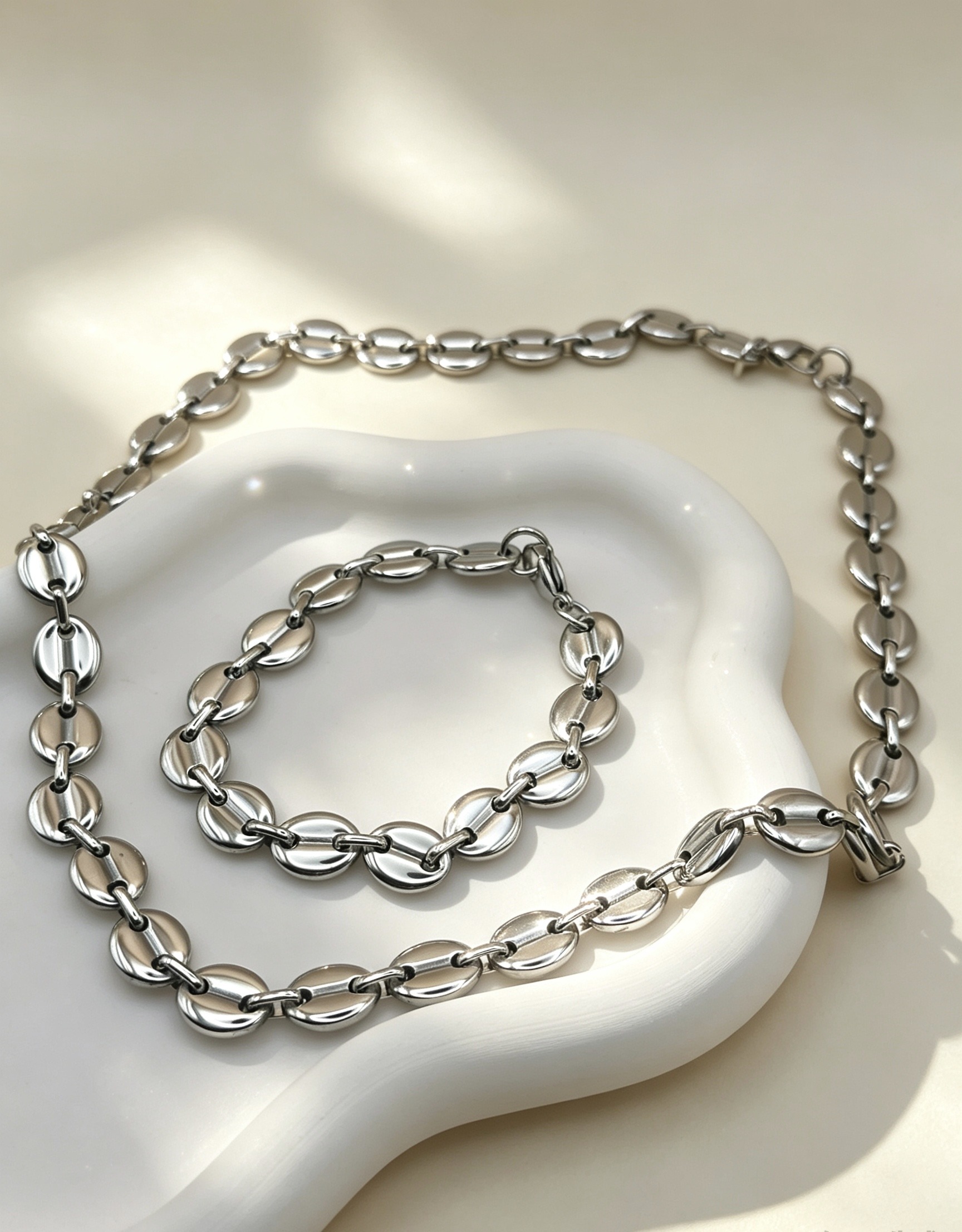 Grossista Ceramik - Set Collana e Bracciale in Acciaio Inossidabile — Maglie a Chicco di Caffè 11MM (Argentato)