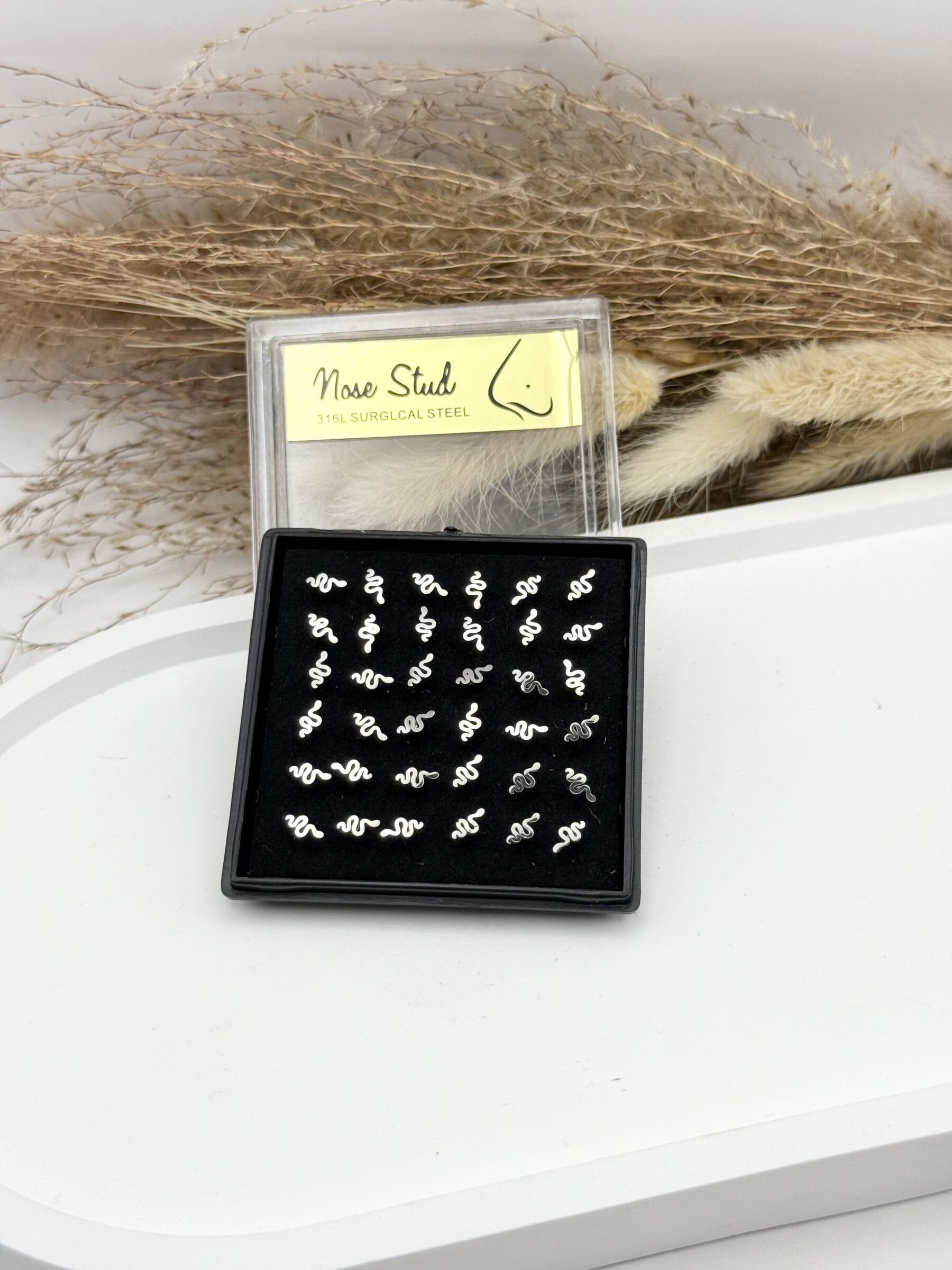Grossiste Ceramik - Boîte de 36 Piercings de Nez petit boule Acier Inoxydable, Tige 9mm serpent