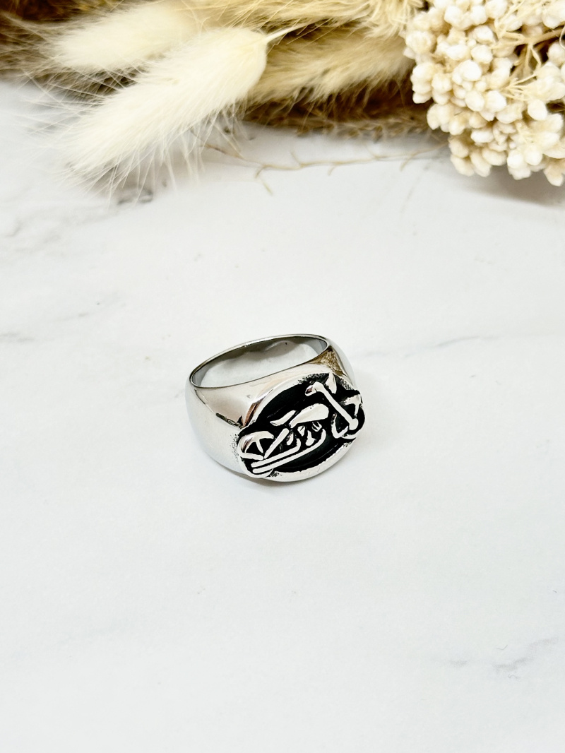 Mayorista Ceramik - Anillo con patrón de tentáculo de pulpo caballero de acero inoxidable
