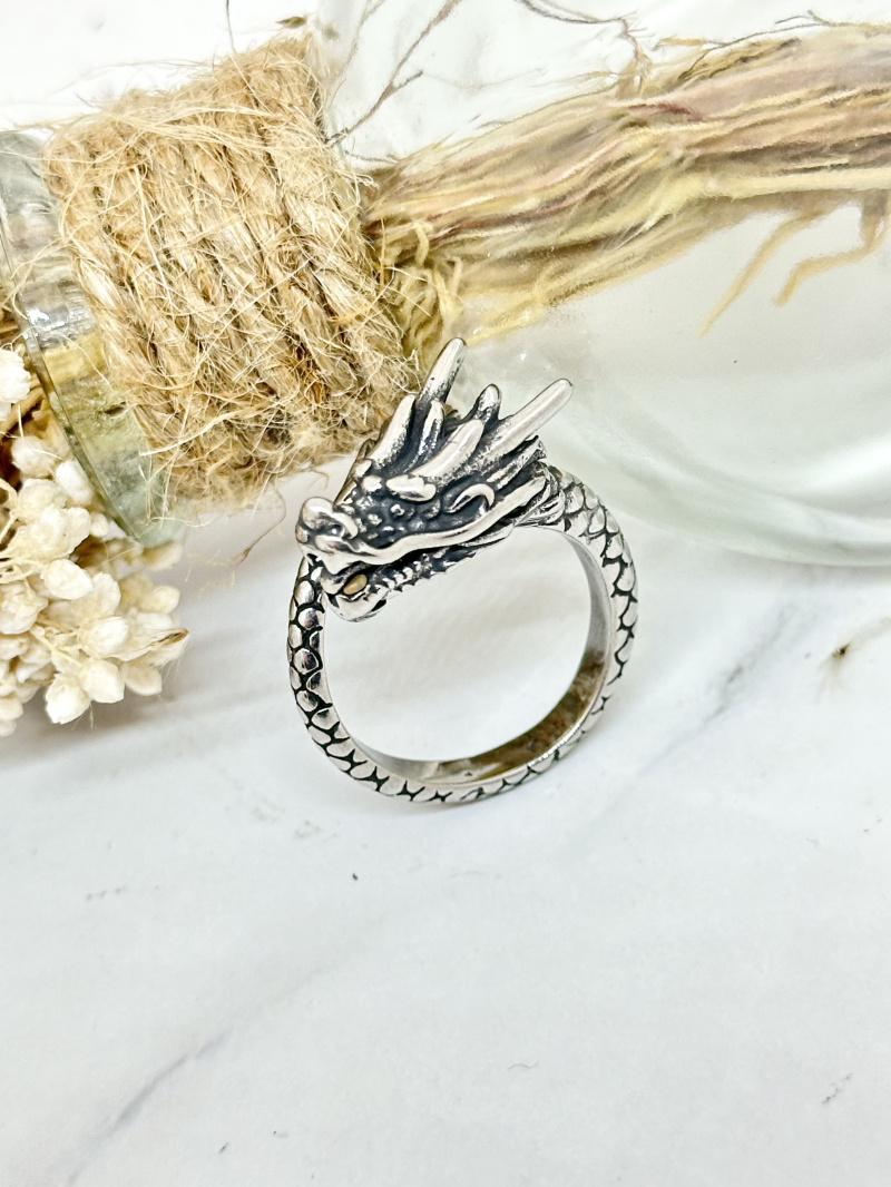 Mayorista Ceramik - Anillo con patrón de tentáculo de pulpo caballero de acero inoxidable