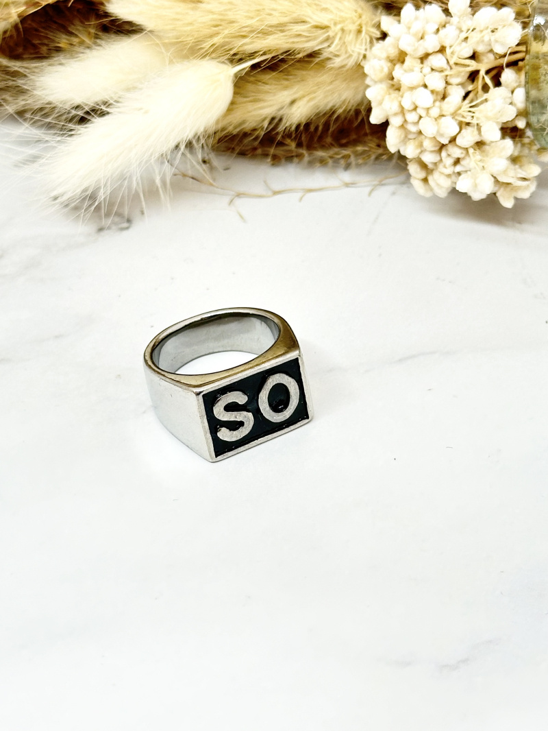 Mayorista Ceramik - Anillo con patrón de tentáculo de pulpo caballero de acero inoxidable