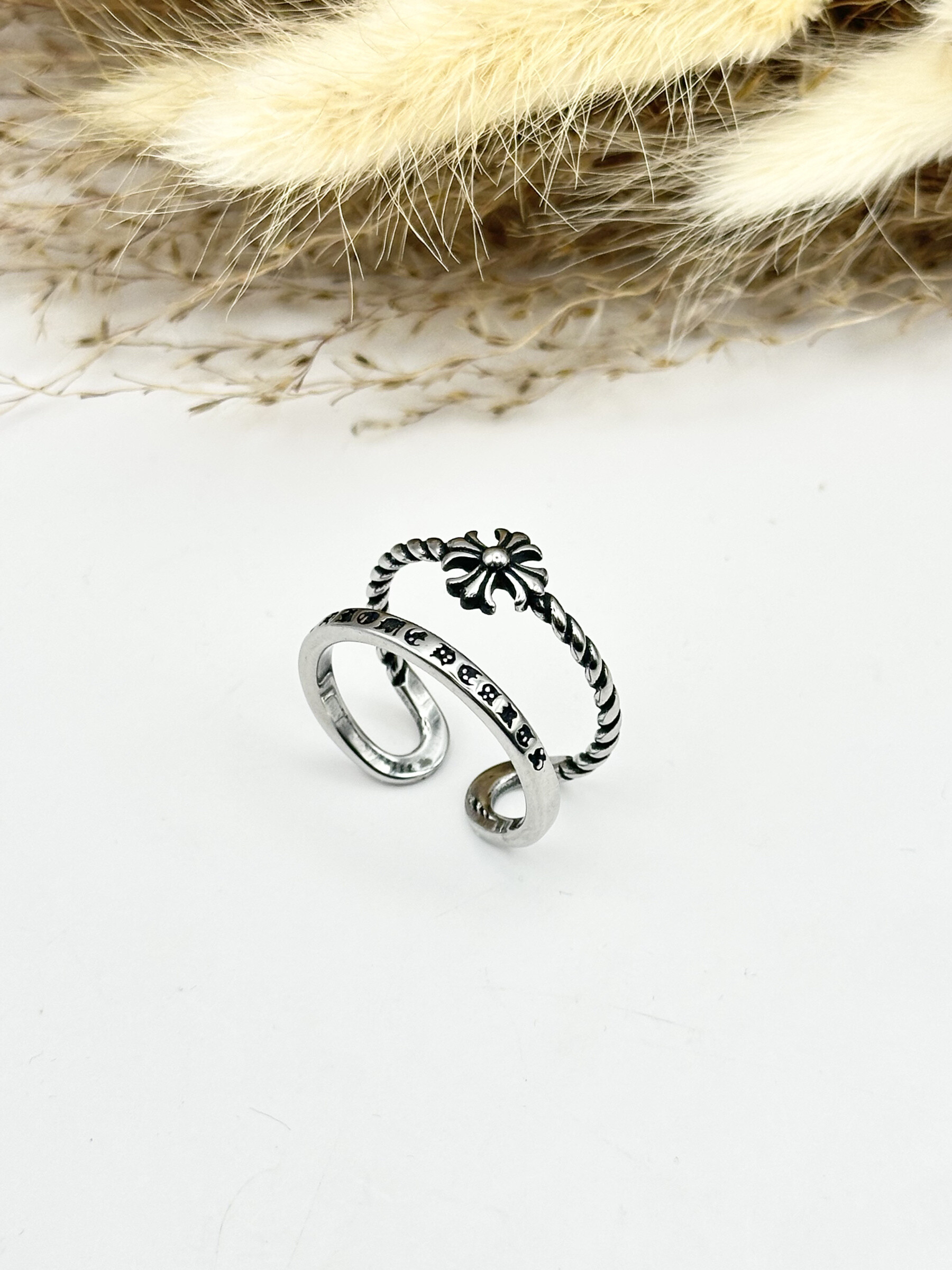 Mayorista Ceramik - Anillo de acero con cruz de flor de lis